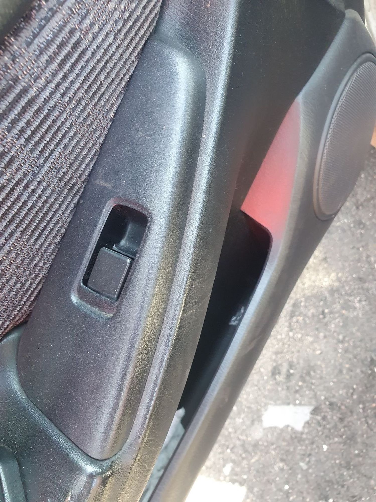 https://ycs.partsauto.market/partsauto-images/thmbs/userImages/7ed63c96fe685f431889ec34ef8f13b8/part/13eb3cd2-cbeb-4e4c-b201-9d1de16795a6_1779855064642.jpg
