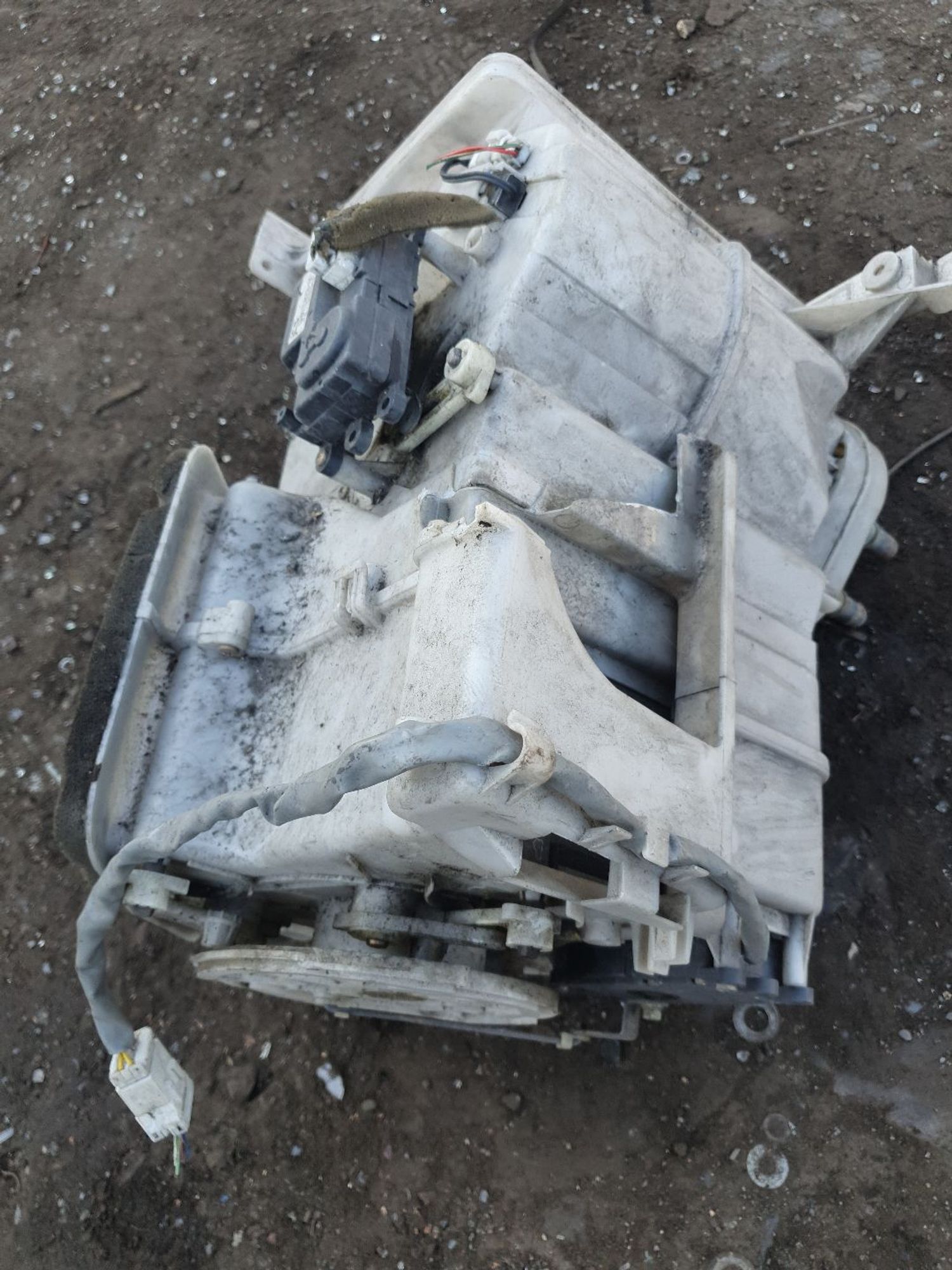 https://ycs.partsauto.market/partsauto-images/thmbs/userImages/7ed63c96fe685f431889ec34ef8f13b8/part/14a47b4a-a9b0-4f17-ad7a-4aa80a184d9d_1786702613688.jpg