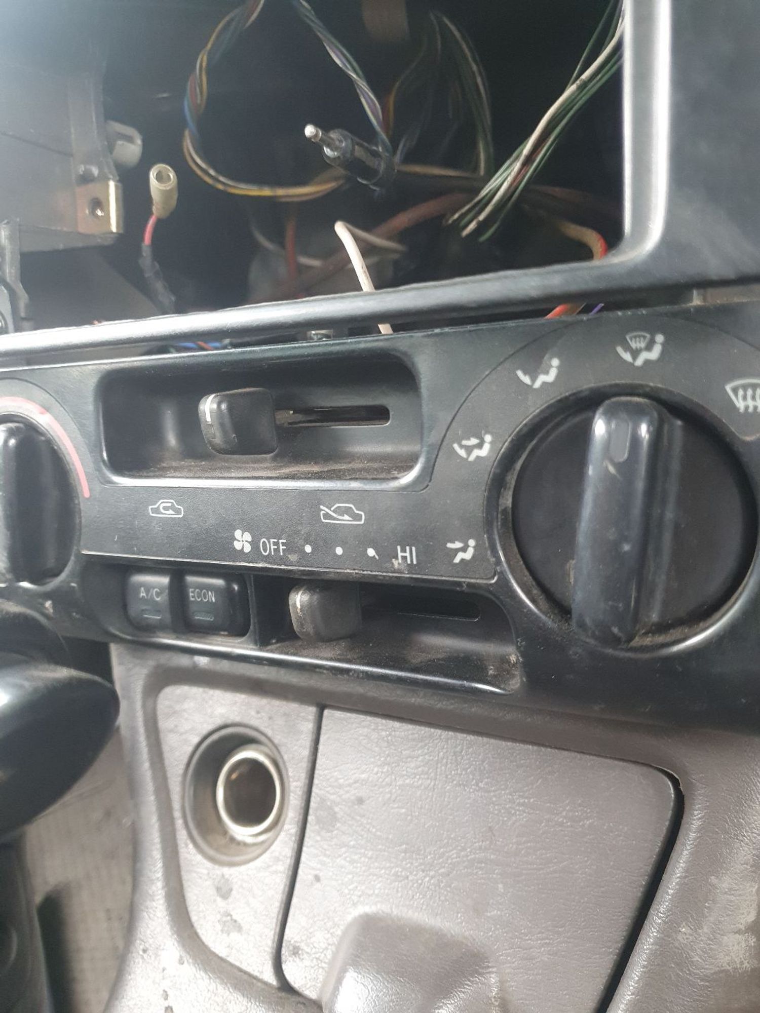 https://ycs.partsauto.market/partsauto-images/thmbs/userImages/7ed63c96fe685f431889ec34ef8f13b8/part/14f1c697-a66e-4dfc-b3ed-63ba16518a97_1778833695025.jpg