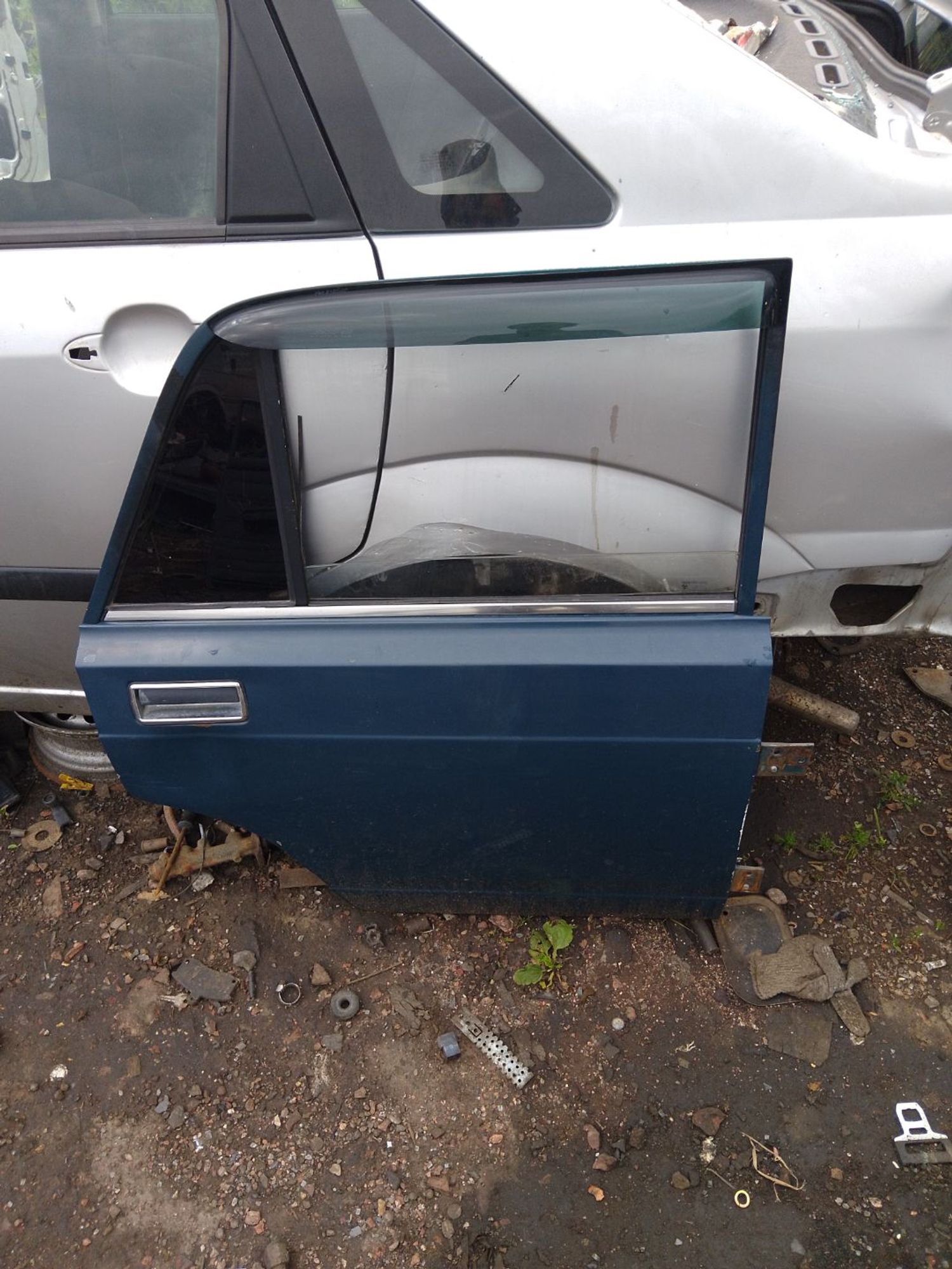 https://ycs.partsauto.market/partsauto-images/thmbs/userImages/7ed63c96fe685f431889ec34ef8f13b8/part/15fcf184-f372-4e38-b875-e827a2001917_1783769352925.jpg