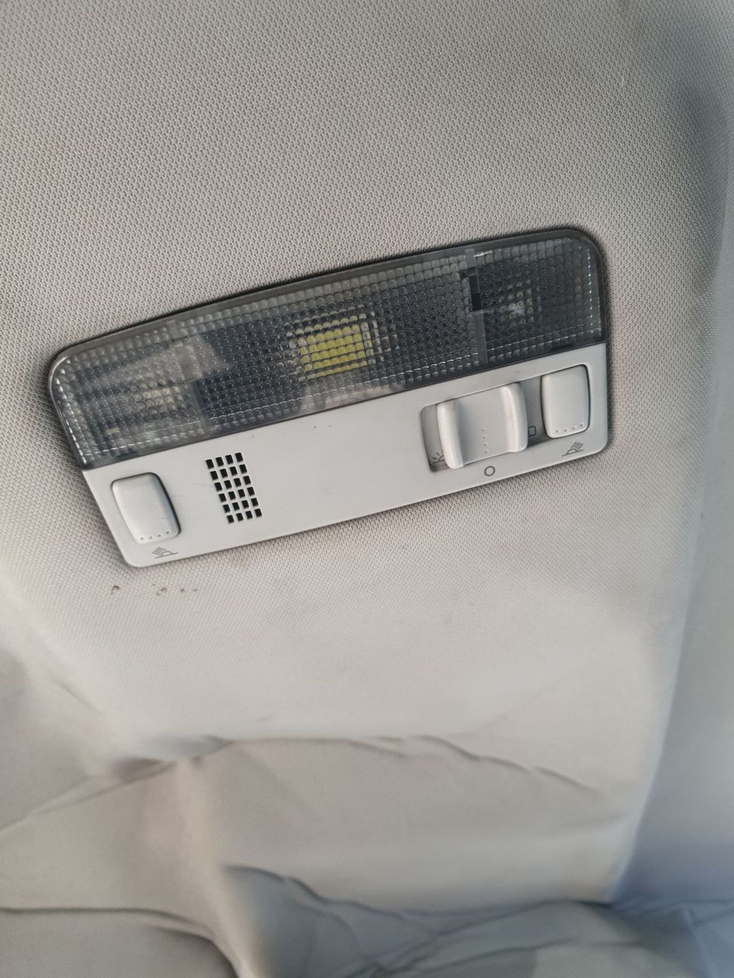 https://ycs.partsauto.market/partsauto-images/thmbs/userImages/7ed63c96fe685f431889ec34ef8f13b8/part/162cb81b-1507-4dd6-a82a-52e631ad78a0_1779180818751.jpg