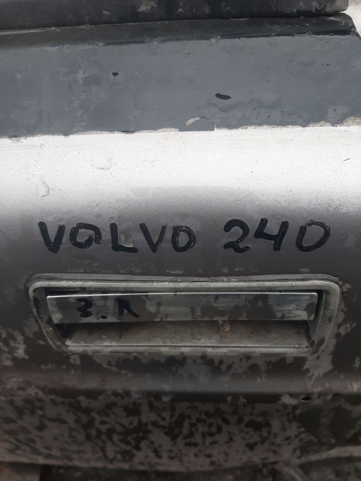 https://ycs.partsauto.market/partsauto-images/thmbs/userImages/7ed63c96fe685f431889ec34ef8f13b8/part/17984173-b3bb-4e0b-90d6-6a19c9f0236a_1777261410693.jpg