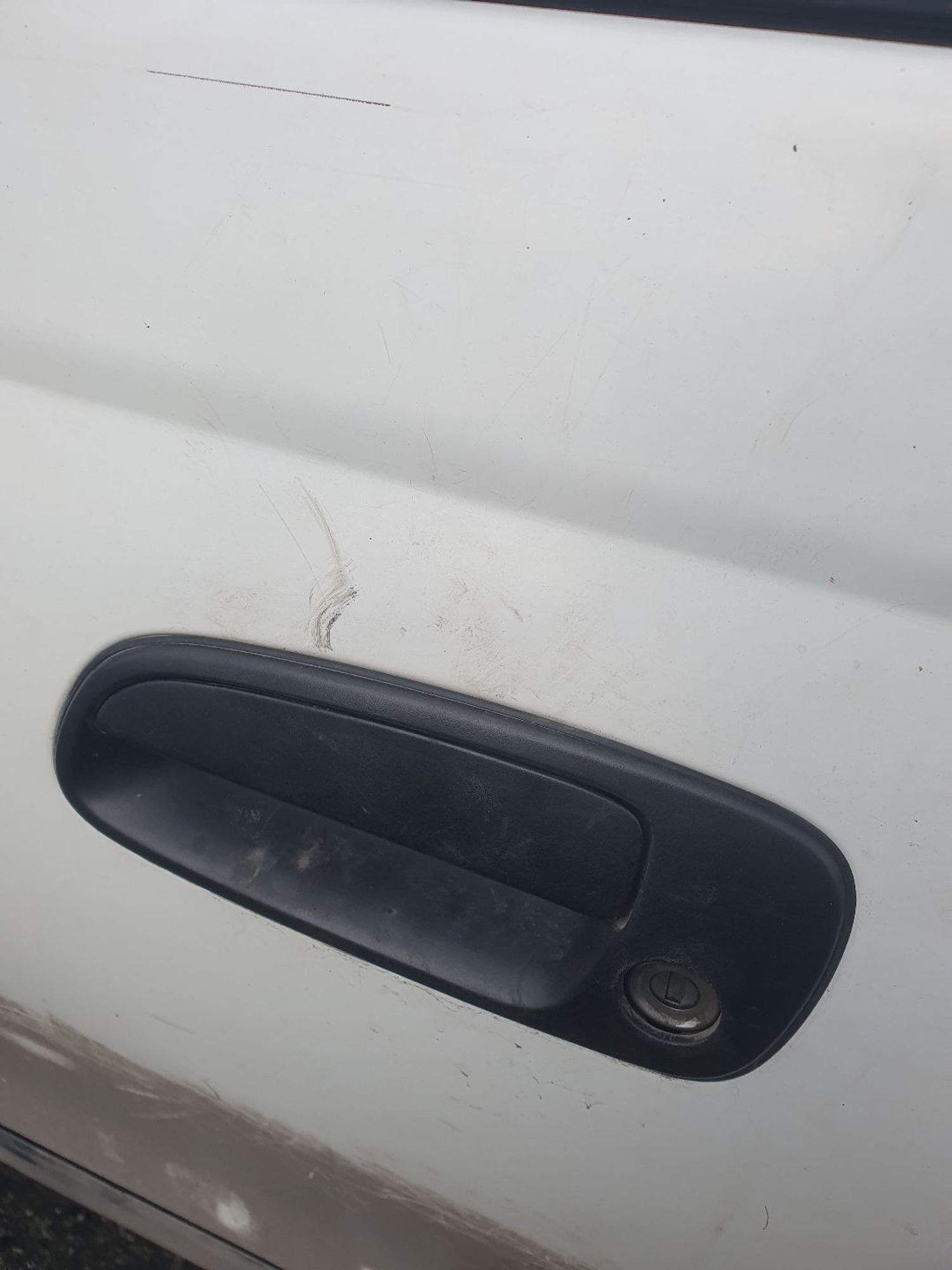 https://ycs.partsauto.market/partsauto-images/thmbs/userImages/7ed63c96fe685f431889ec34ef8f13b8/part/182b0854-0d0e-4090-bb23-81cdfbba590b_1778815300598.jpg