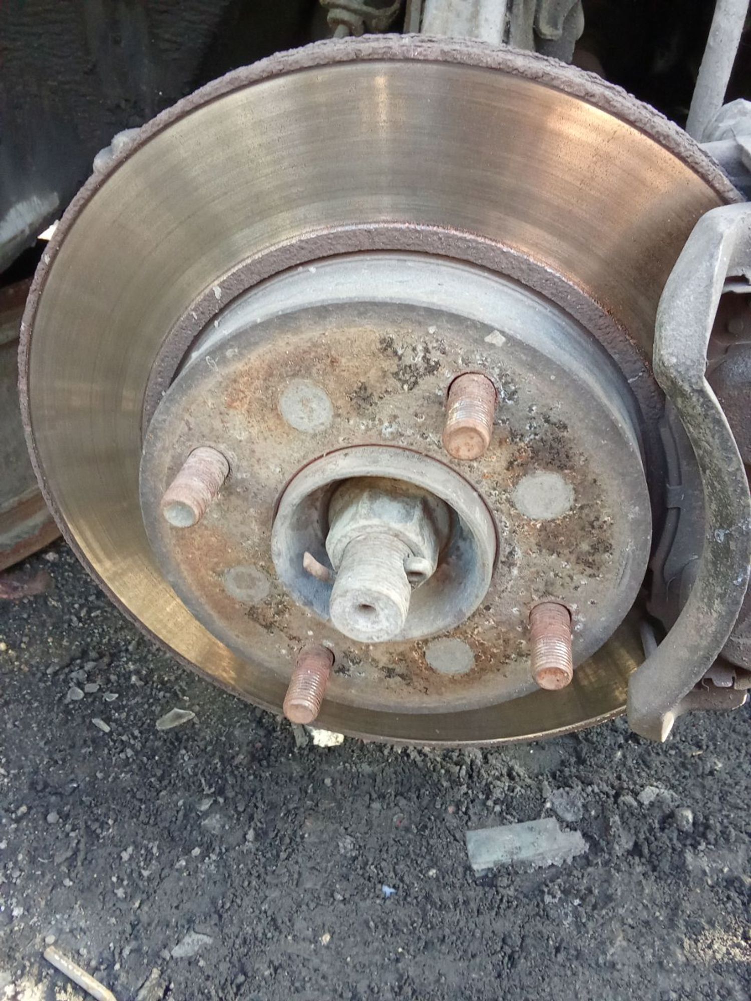 https://ycs.partsauto.market/partsauto-images/thmbs/userImages/7ed63c96fe685f431889ec34ef8f13b8/part/1875e5ee-ffe9-4adb-bb34-a99da70169a6_1780402674572.jpg