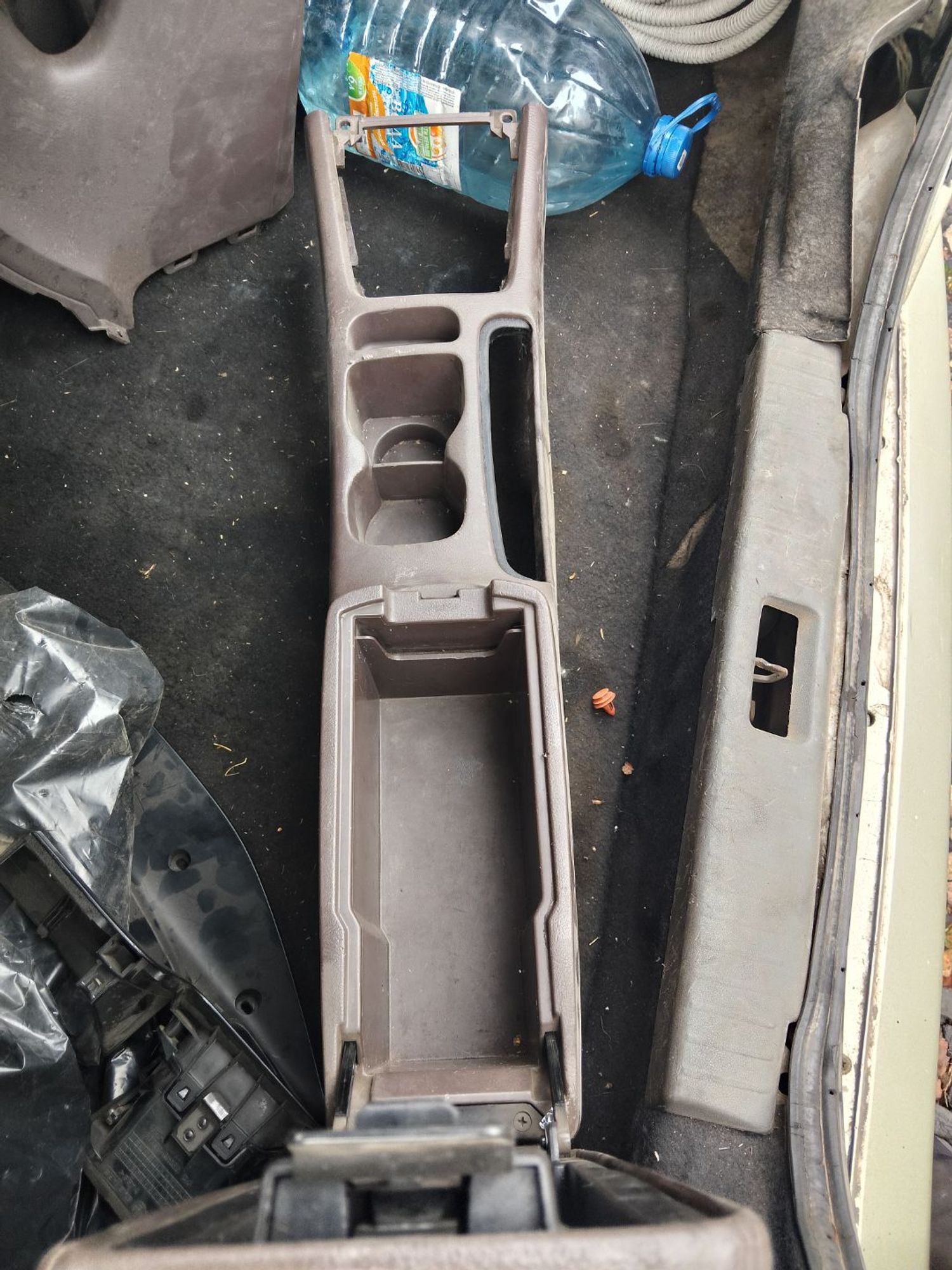https://ycs.partsauto.market/partsauto-images/thmbs/userImages/7ed63c96fe685f431889ec34ef8f13b8/part/1a4a92ff-f013-4d48-9f14-3104d0e054e7_1784369489440.jpg