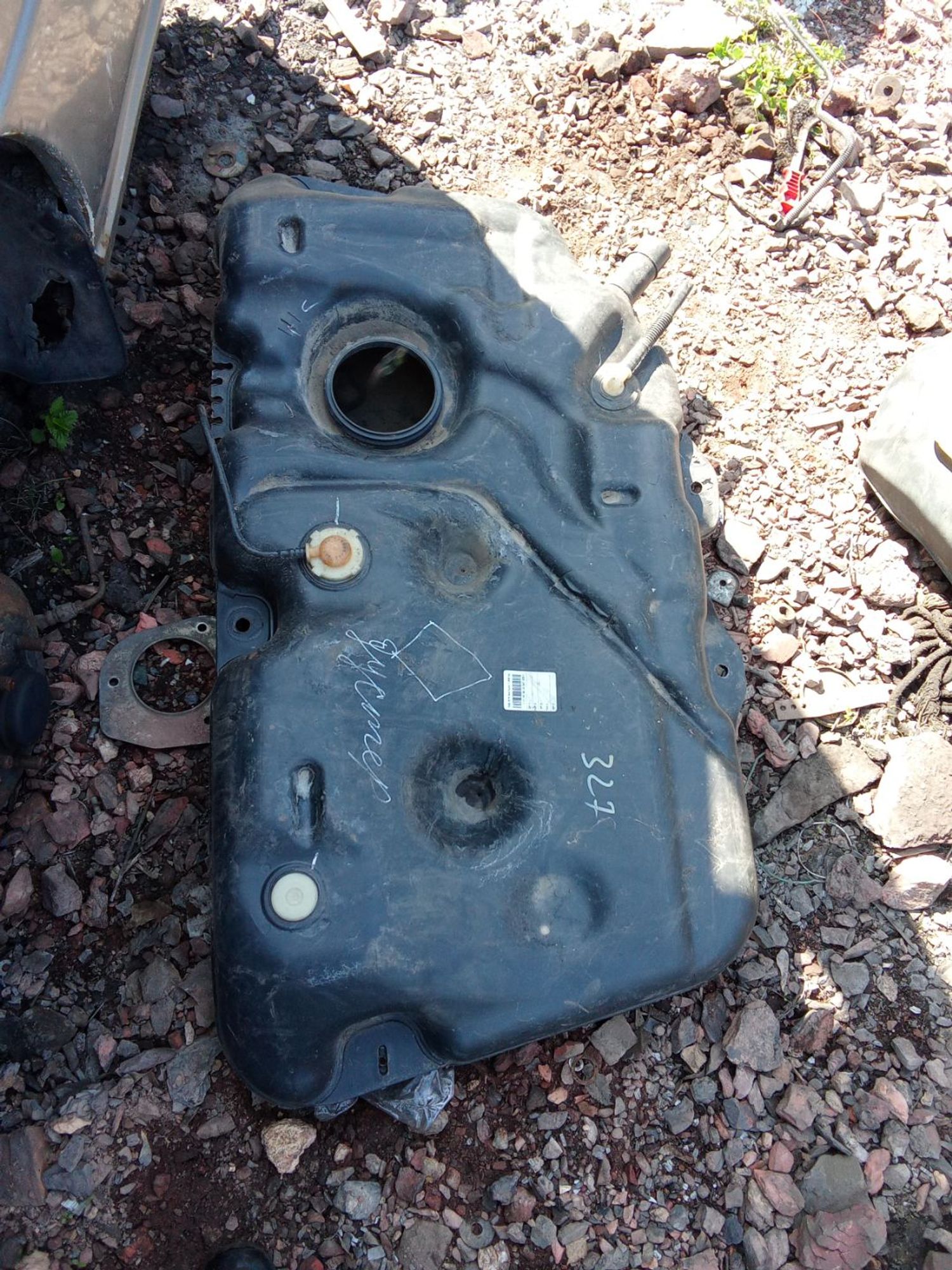 https://ycs.partsauto.market/partsauto-images/thmbs/userImages/7ed63c96fe685f431889ec34ef8f13b8/part/1ad64a14-551e-47bc-bc3c-e9cbde07bb51_1779852477682.jpg