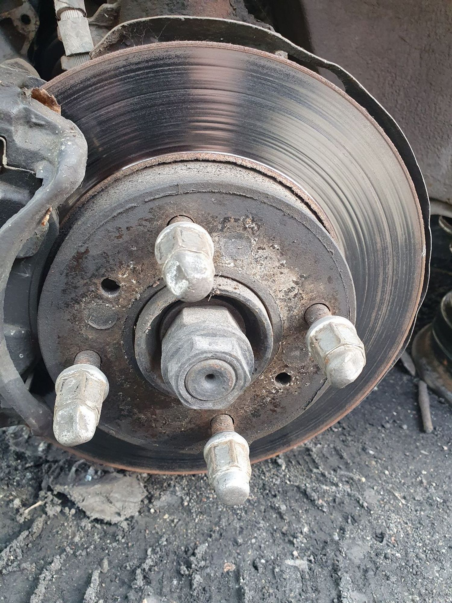 https://ycs.partsauto.market/partsauto-images/thmbs/userImages/7ed63c96fe685f431889ec34ef8f13b8/part/1aedddb1-3907-4cc4-be9b-8d60f446be6b_1779885530606.jpg