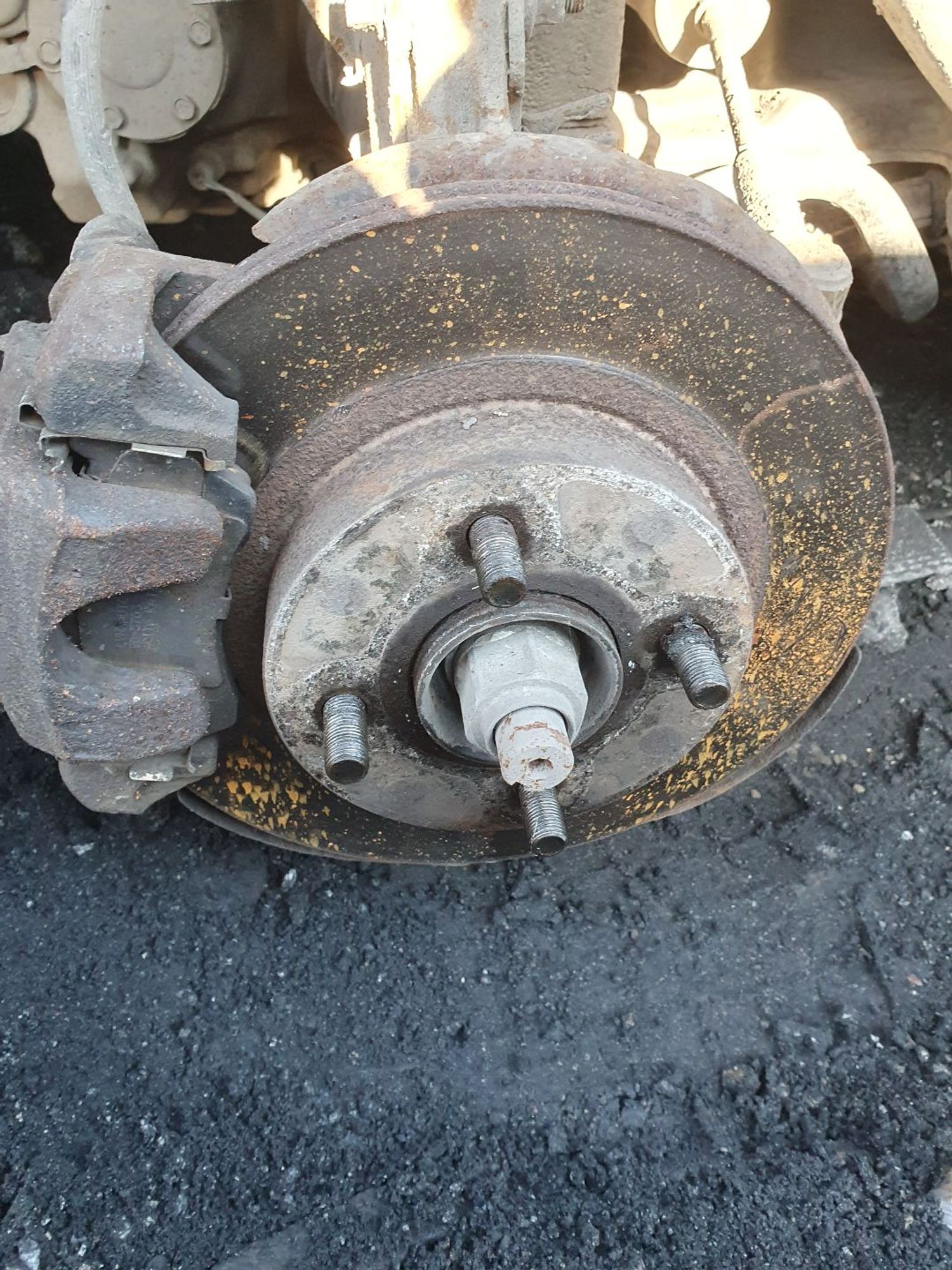 https://ycs.partsauto.market/partsauto-images/thmbs/userImages/7ed63c96fe685f431889ec34ef8f13b8/part/1b07f485-3ec1-48a7-bf45-1f2a07b080f9_1777084382652.jpg