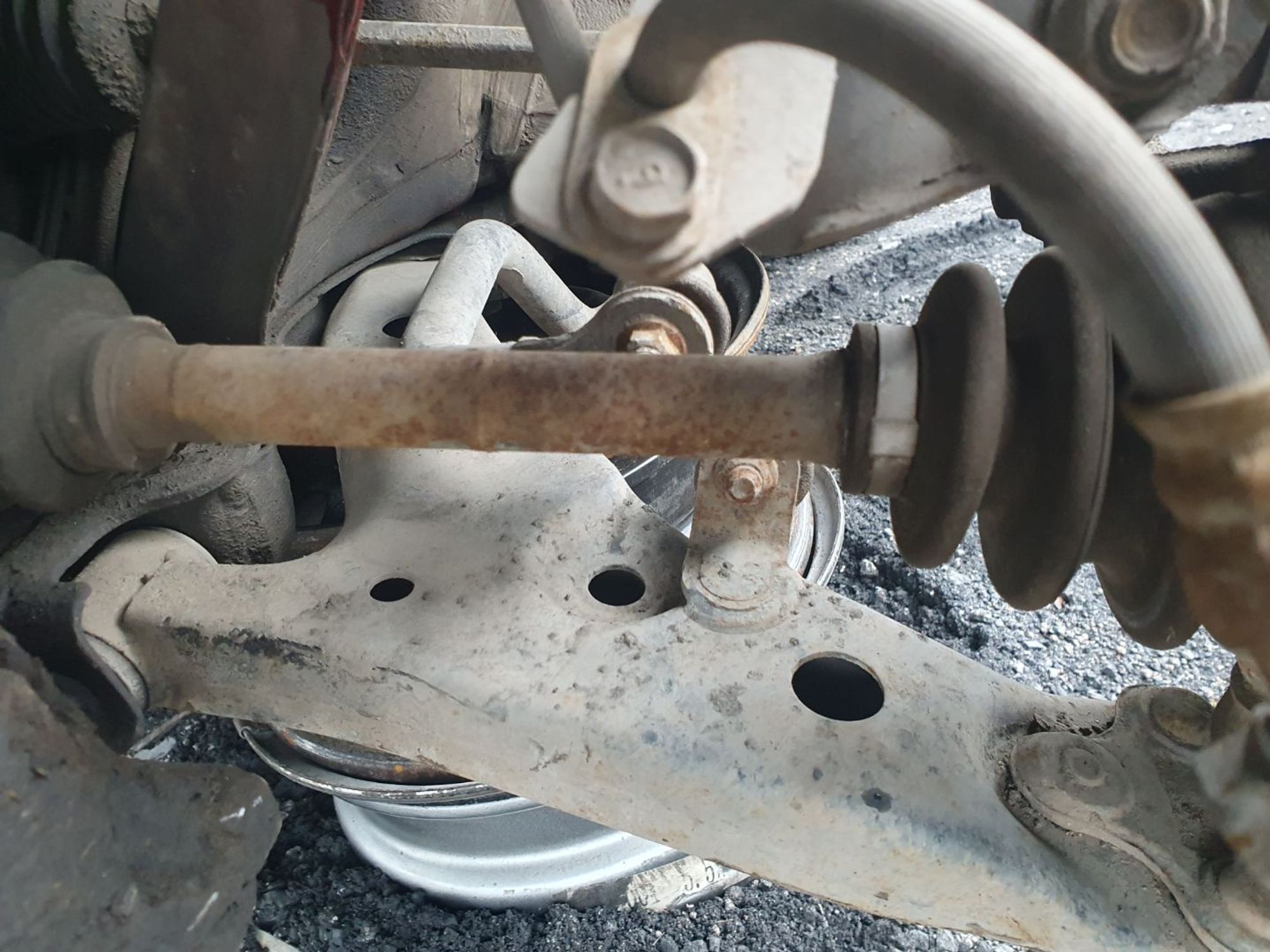 https://ycs.partsauto.market/partsauto-images/thmbs/userImages/7ed63c96fe685f431889ec34ef8f13b8/part/1ce81419-43b6-4270-b8fb-51d63ec05520_1779417037581.jpg