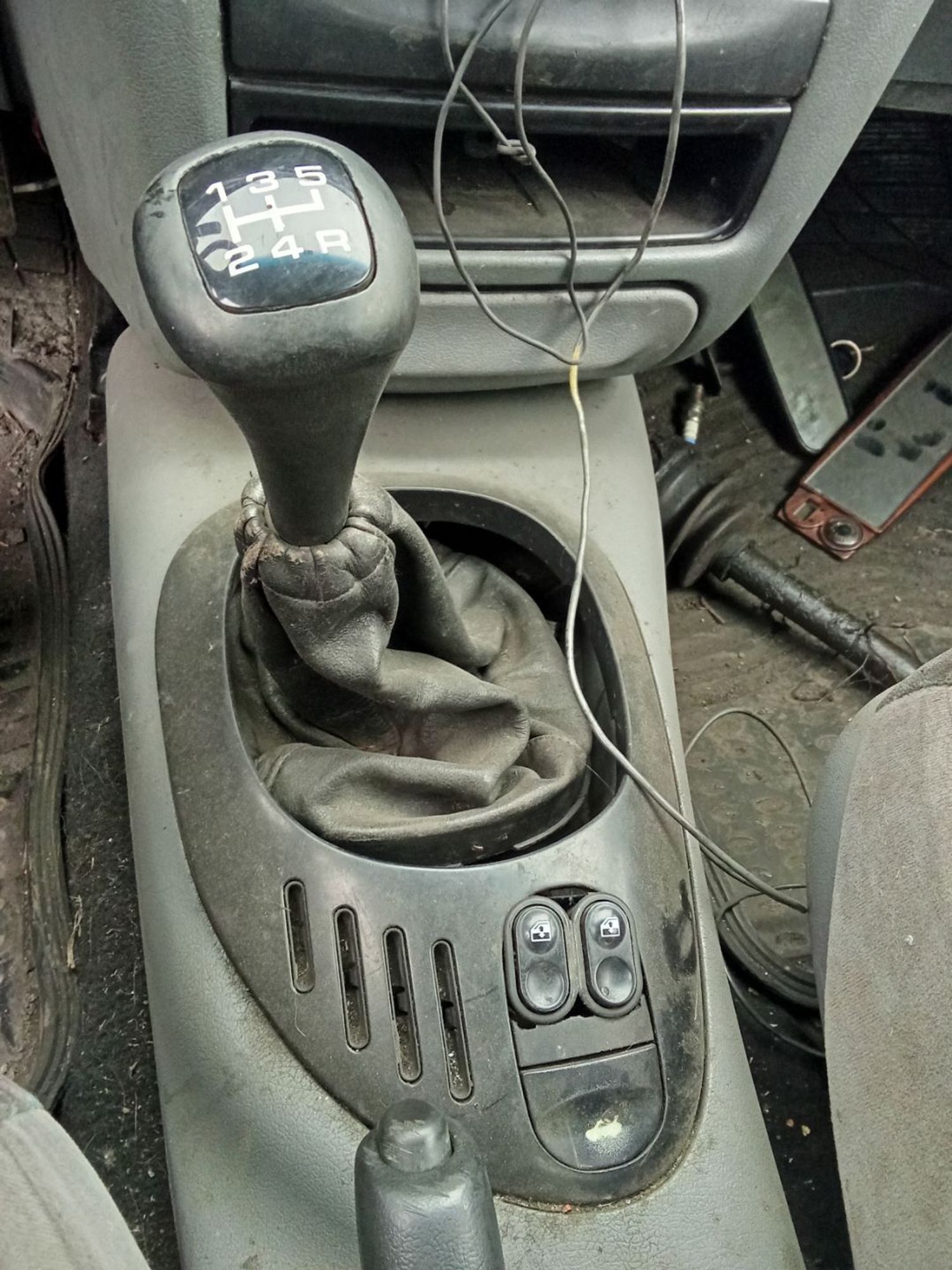 https://ycs.partsauto.market/partsauto-images/thmbs/userImages/7ed63c96fe685f431889ec34ef8f13b8/part/1daa1041-ea0c-477f-b2a4-ce09dffcb620_1779010652802.jpg