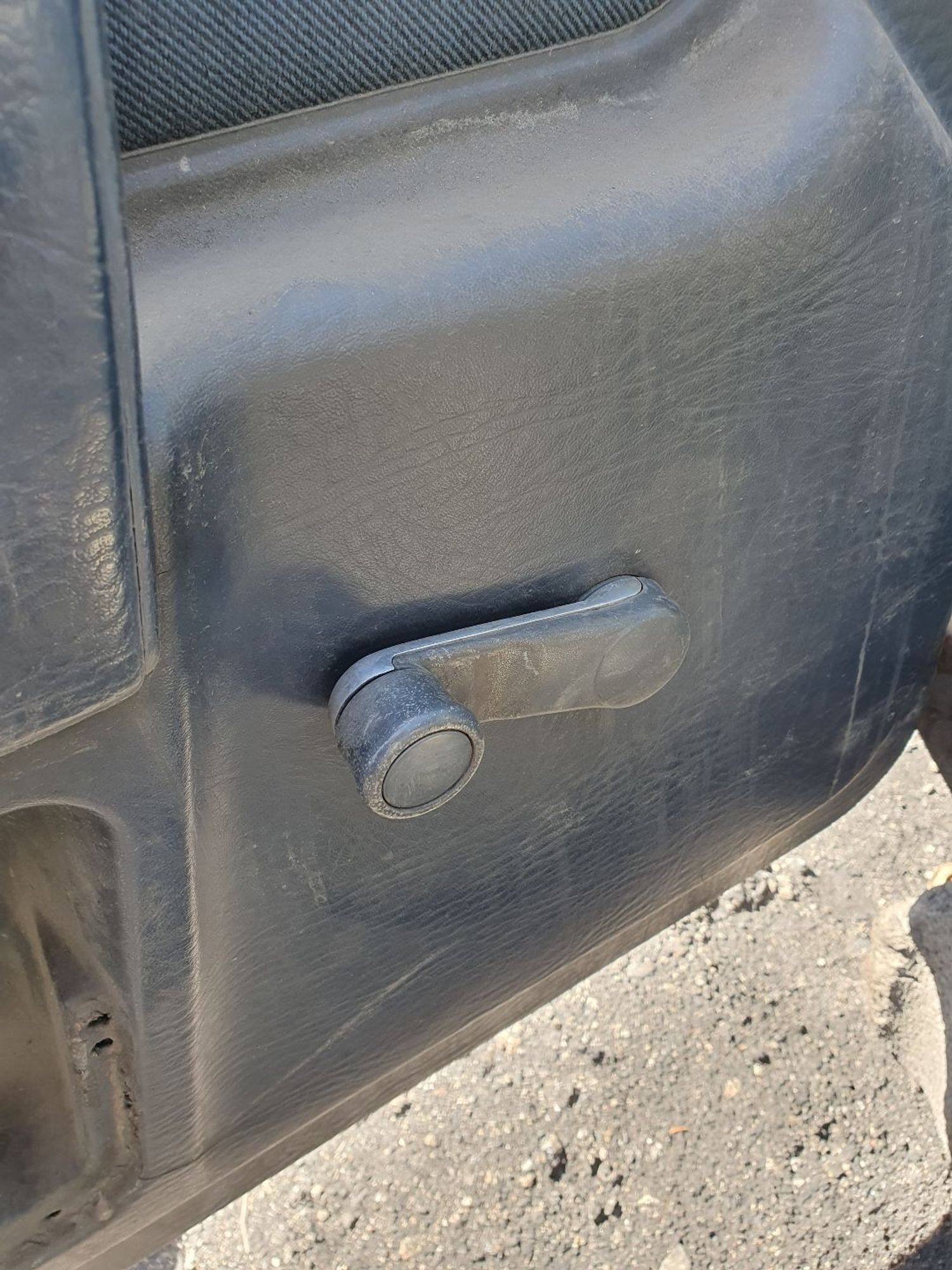 https://ycs.partsauto.market/partsauto-images/thmbs/userImages/7ed63c96fe685f431889ec34ef8f13b8/part/1dda1a12-a620-46cd-8407-52188af17198_1779695171793.jpg