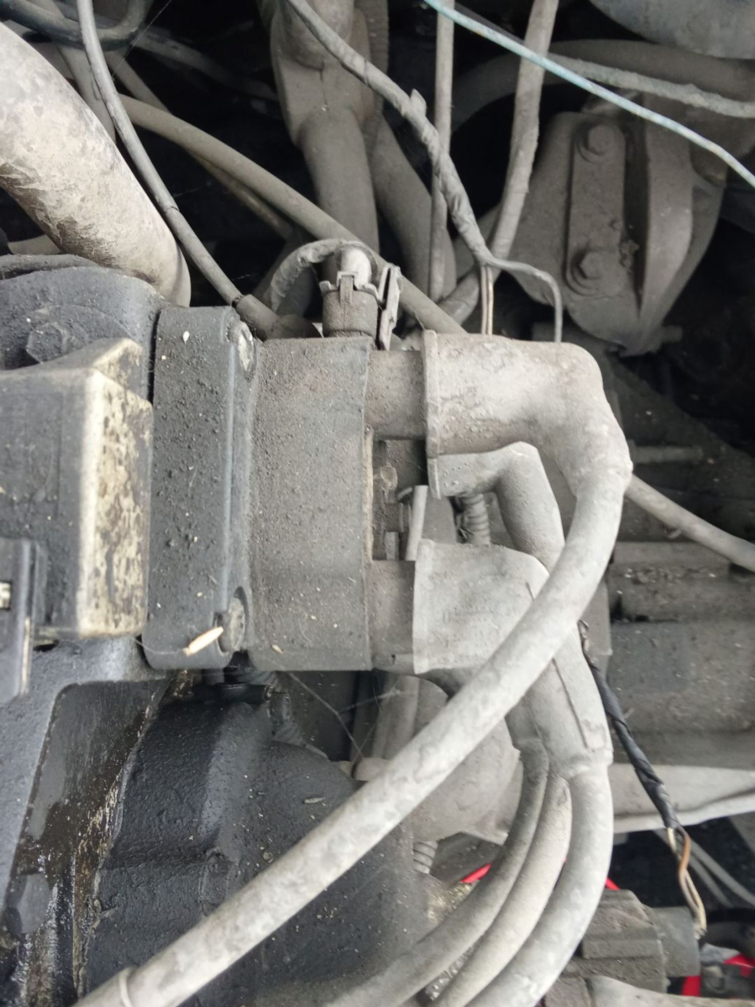 https://ycs.partsauto.market/partsauto-images/thmbs/userImages/7ed63c96fe685f431889ec34ef8f13b8/part/20364640-653e-492e-984d-b4e65e89796a_1779002343254.jpg