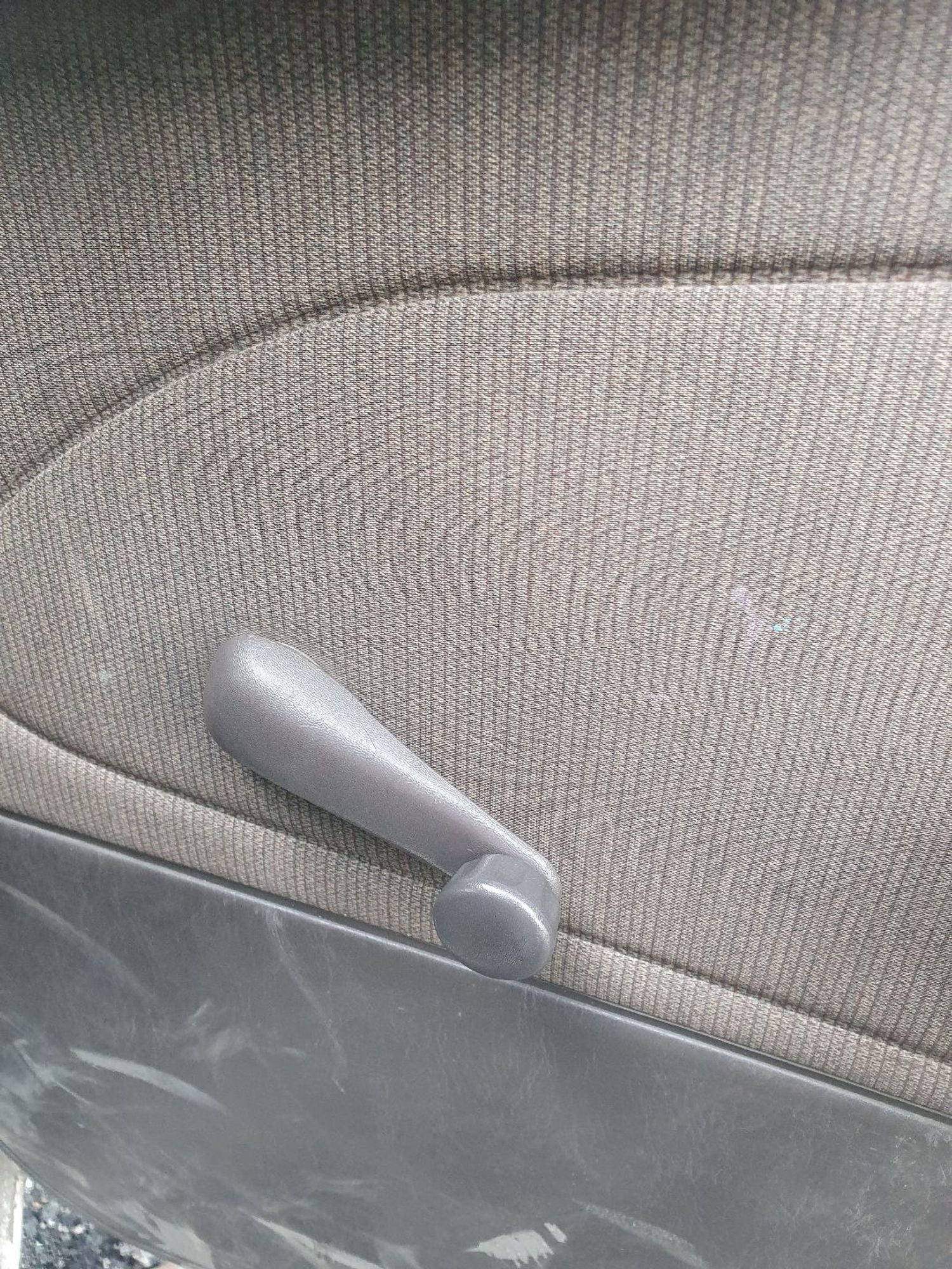 https://ycs.partsauto.market/partsauto-images/thmbs/userImages/7ed63c96fe685f431889ec34ef8f13b8/part/2200f15a-101f-4fbf-b1be-92afac69513b_1778814595862.jpg