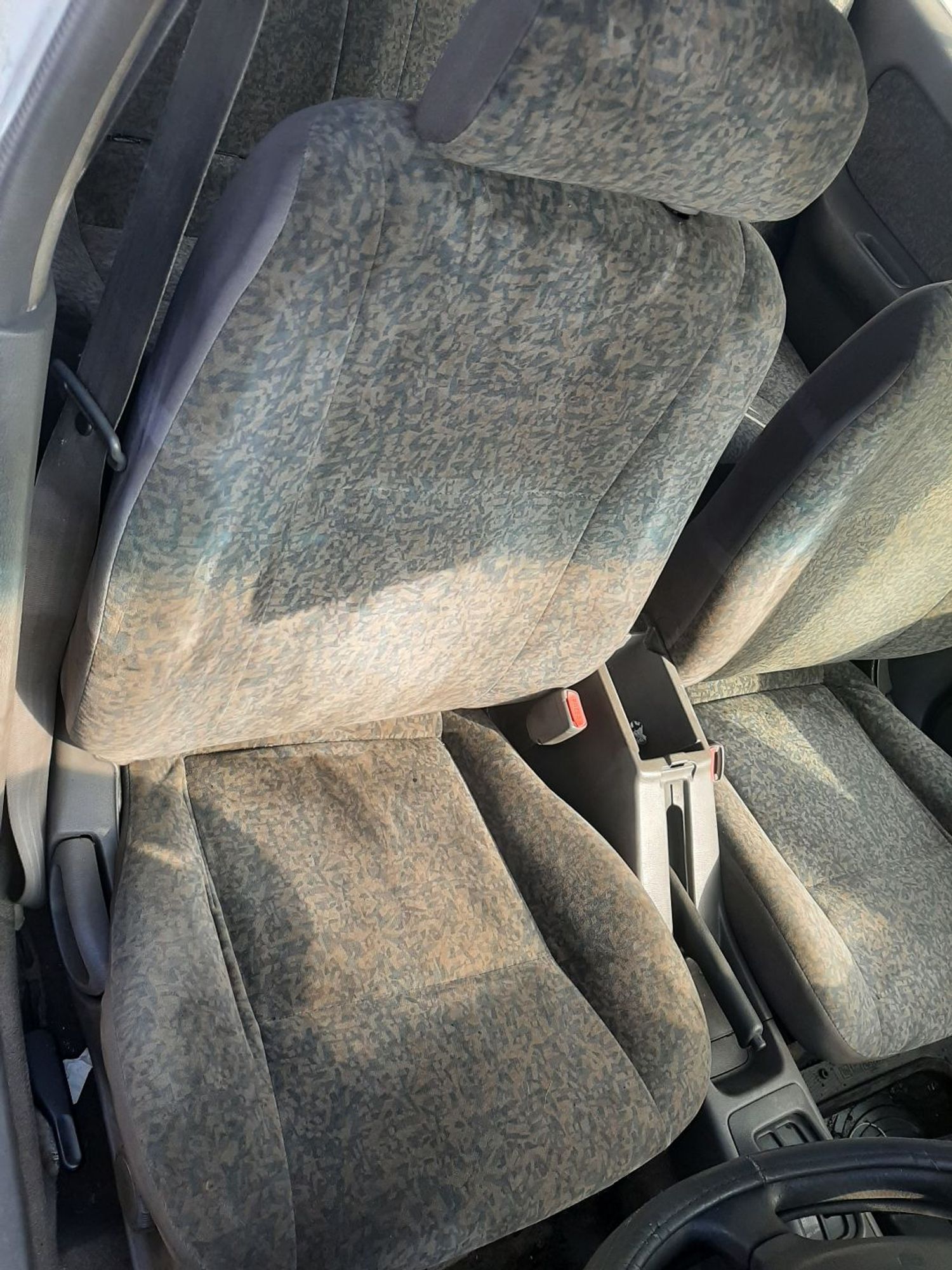 https://ycs.partsauto.market/partsauto-images/thmbs/userImages/7ed63c96fe685f431889ec34ef8f13b8/part/2256daa8-3463-4a90-8c19-24f48f47d79d_1775624936306.jpg