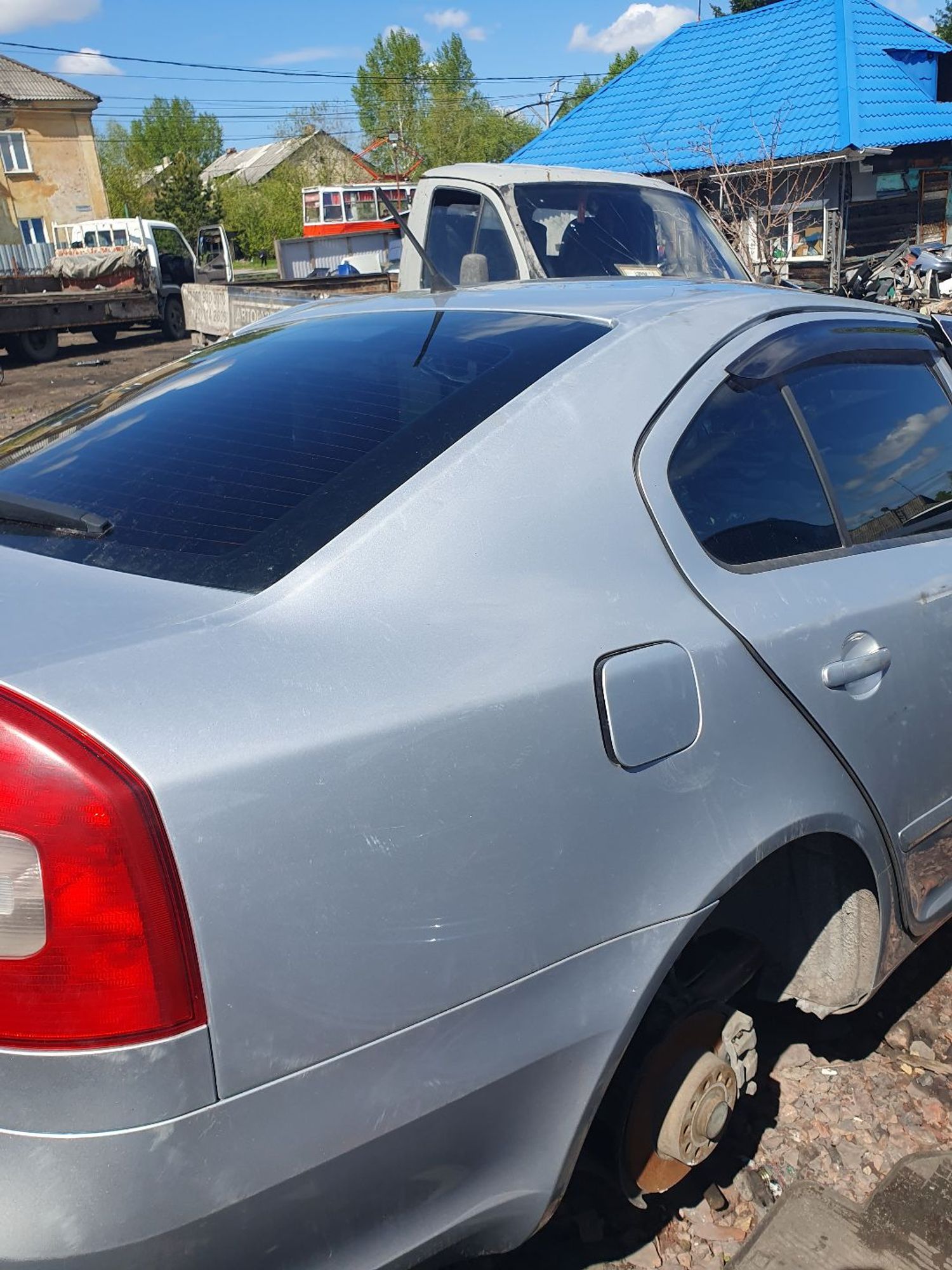 https://ycs.partsauto.market/partsauto-images/thmbs/userImages/7ed63c96fe685f431889ec34ef8f13b8/part/260e066a-810e-46d2-bd4f-efa8454db929_1779174909730.jpg
