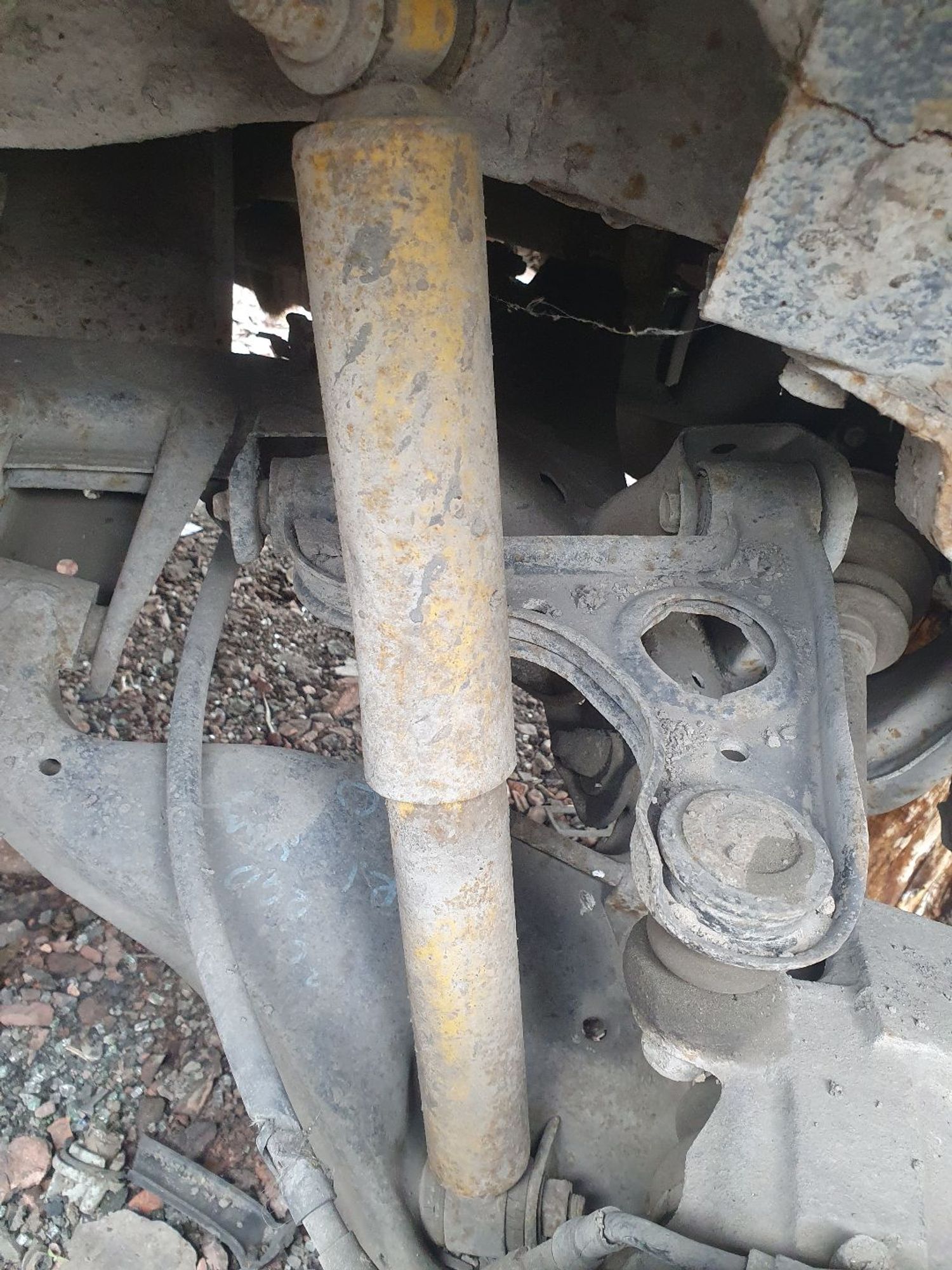 https://ycs.partsauto.market/partsauto-images/thmbs/userImages/7ed63c96fe685f431889ec34ef8f13b8/part/2909a3df-9a6b-4920-a94f-527e1442c341_1779003775733.jpg