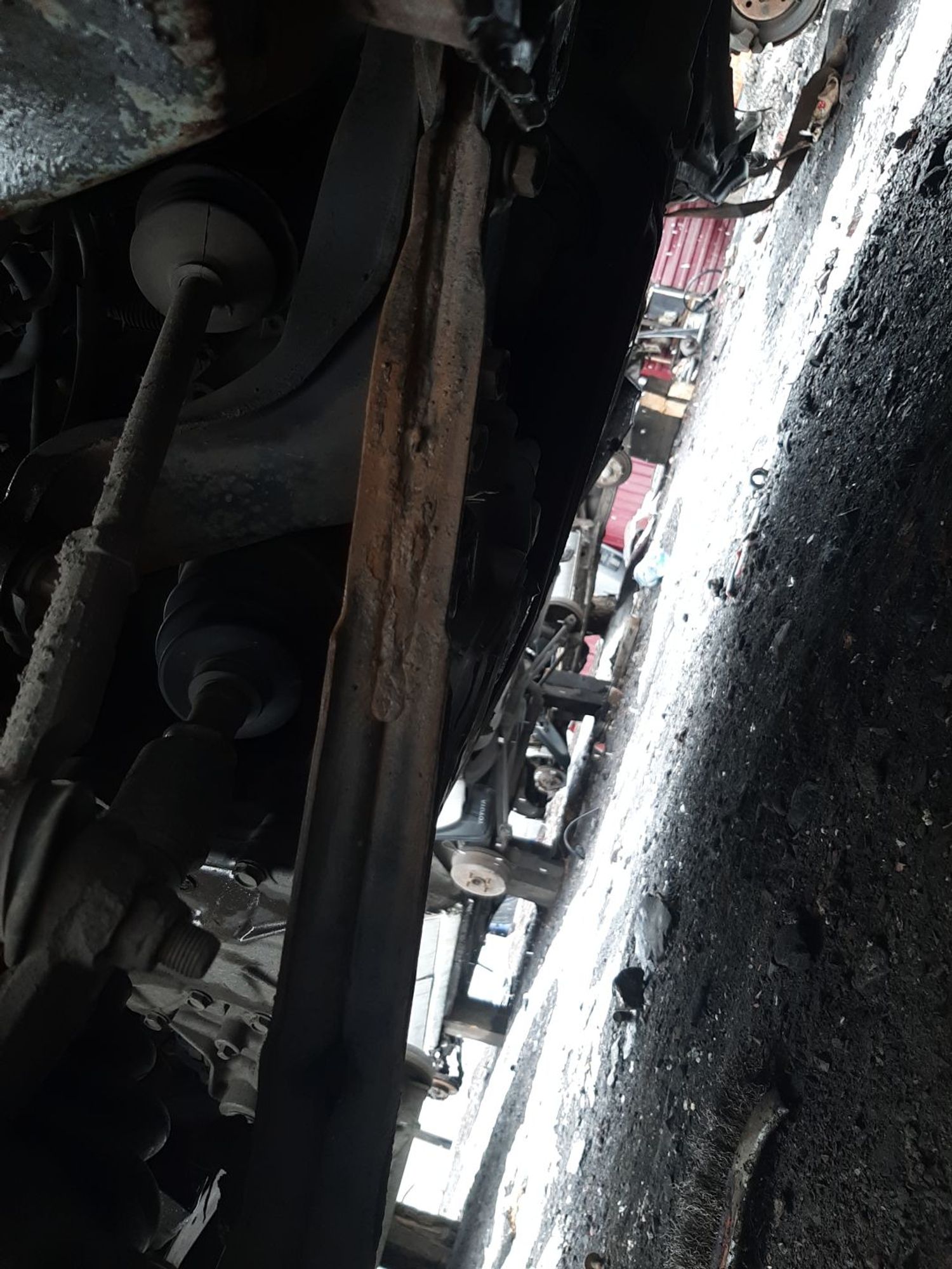 https://ycs.partsauto.market/partsauto-images/thmbs/userImages/7ed63c96fe685f431889ec34ef8f13b8/part/2a19637f-b308-468e-b021-59826e21afe4_1776054422205.jpg