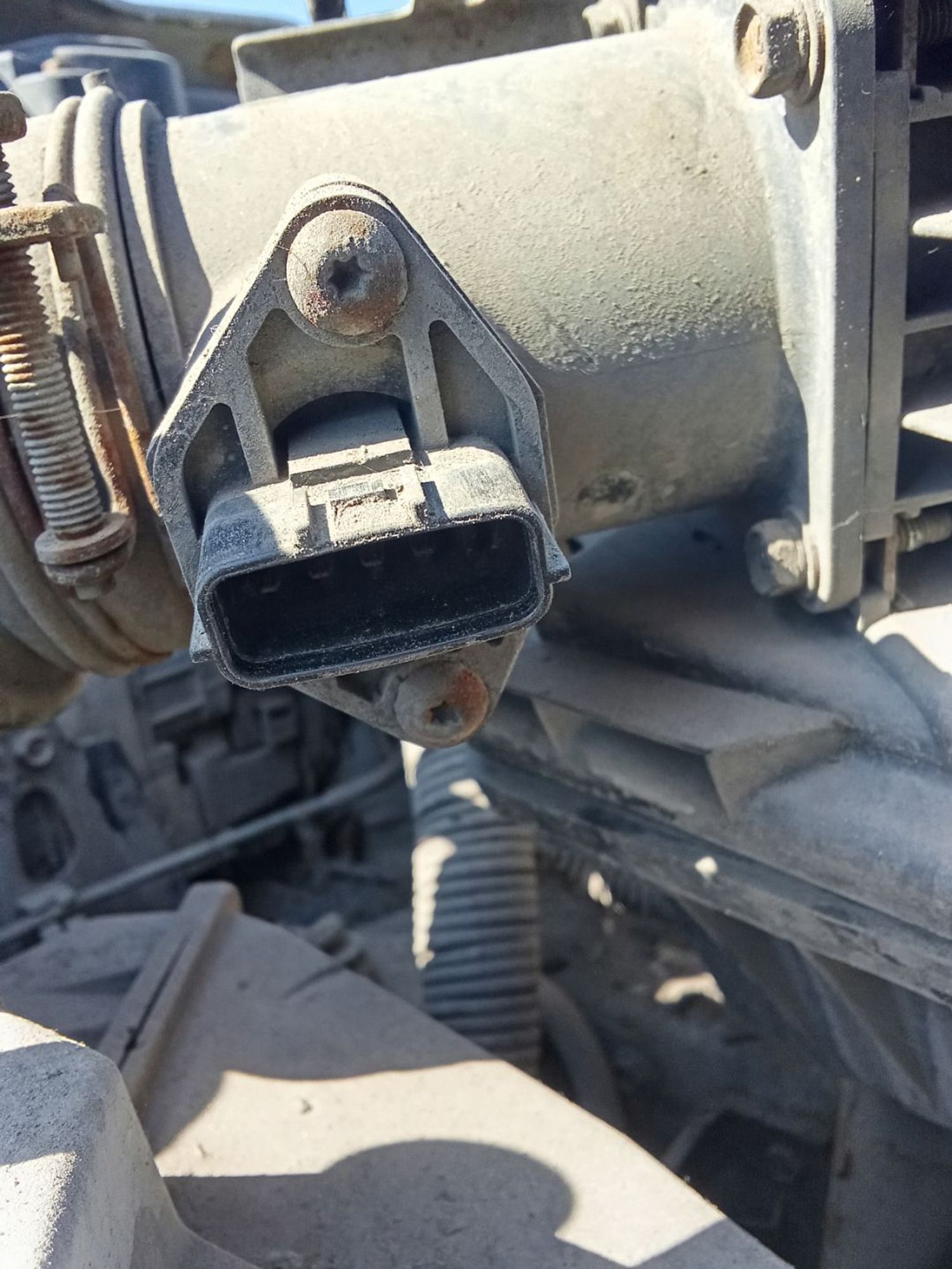 https://ycs.partsauto.market/partsauto-images/thmbs/userImages/7ed63c96fe685f431889ec34ef8f13b8/part/2ce811e9-ba92-40d5-bd57-417a3f8e5f5c_1780717458851.jpg