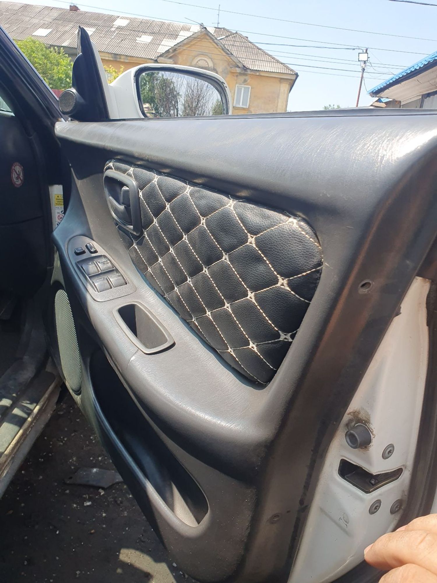 https://ycs.partsauto.market/partsauto-images/thmbs/userImages/7ed63c96fe685f431889ec34ef8f13b8/part/2d498854-f62a-4950-b303-0313955c0754_1782114304559.jpg