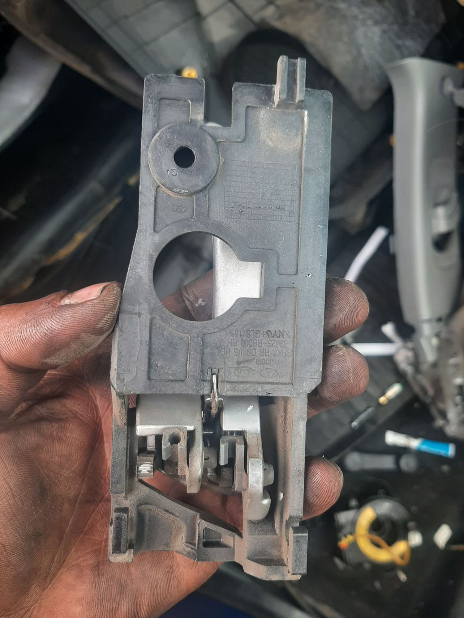 https://ycs.partsauto.market/partsauto-images/thmbs/userImages/7ed63c96fe685f431889ec34ef8f13b8/part/2ff2800d-1d4c-4ace-ac46-a0fcd7a2fd1d_1774346068655.jpg