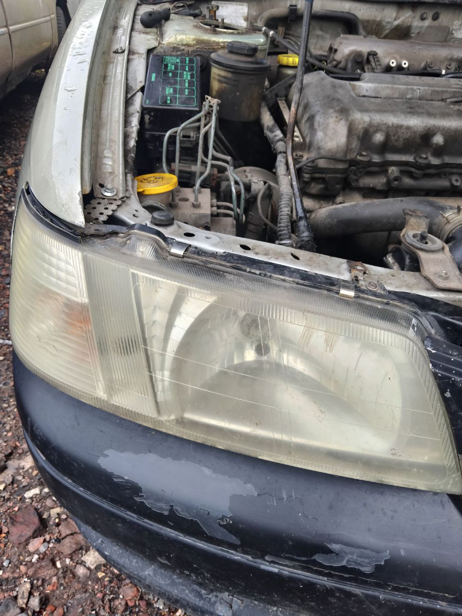 https://ycs.partsauto.market/partsauto-images/thmbs/userImages/7ed63c96fe685f431889ec34ef8f13b8/part/30ef3384-0e34-4049-a3b3-ab899eb65d98_1784367205103.jpg