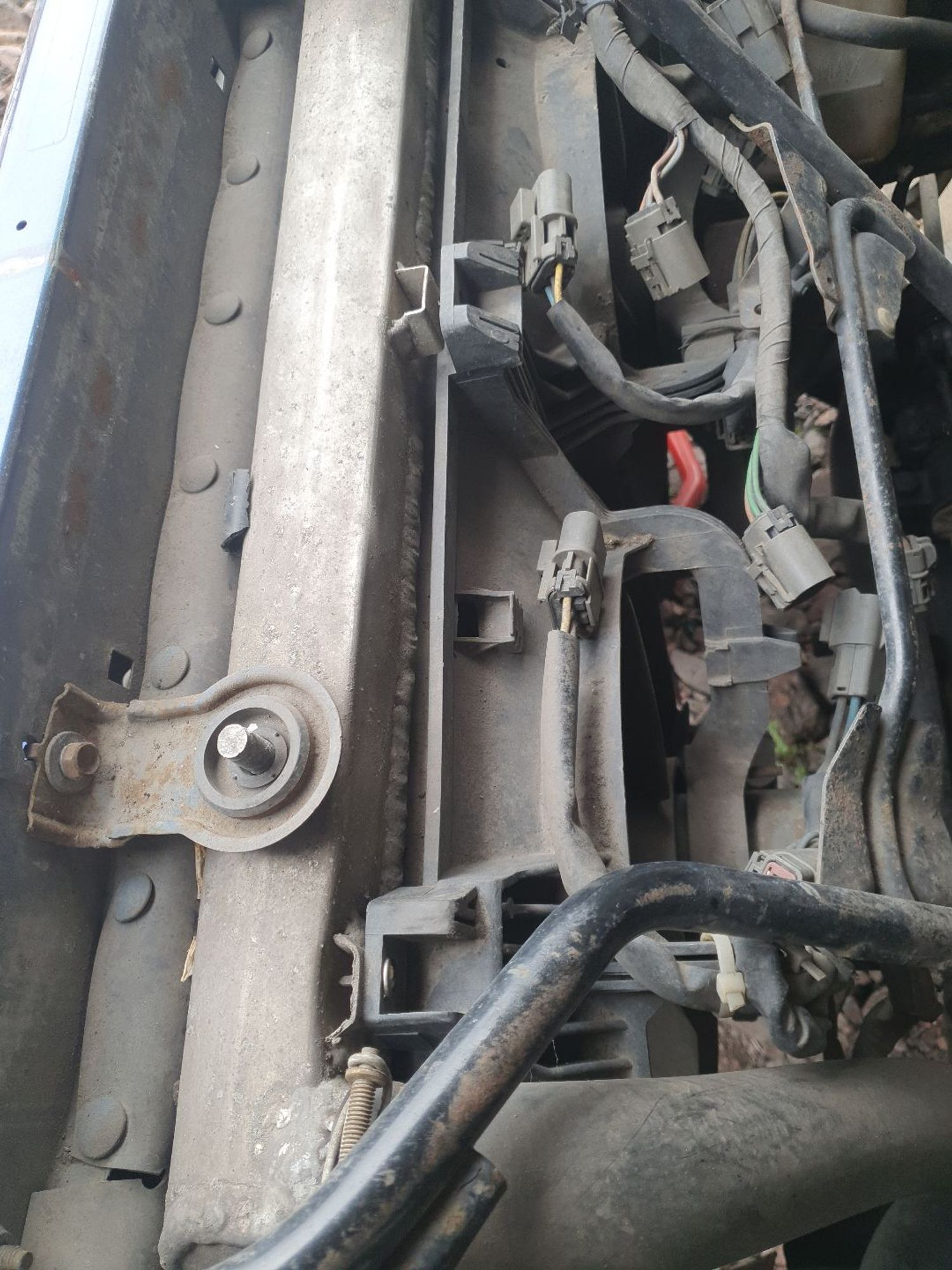 https://ycs.partsauto.market/partsauto-images/thmbs/userImages/7ed63c96fe685f431889ec34ef8f13b8/part/324063c4-45aa-4362-a3a7-f94bc426dcd2_1779010526805.jpg