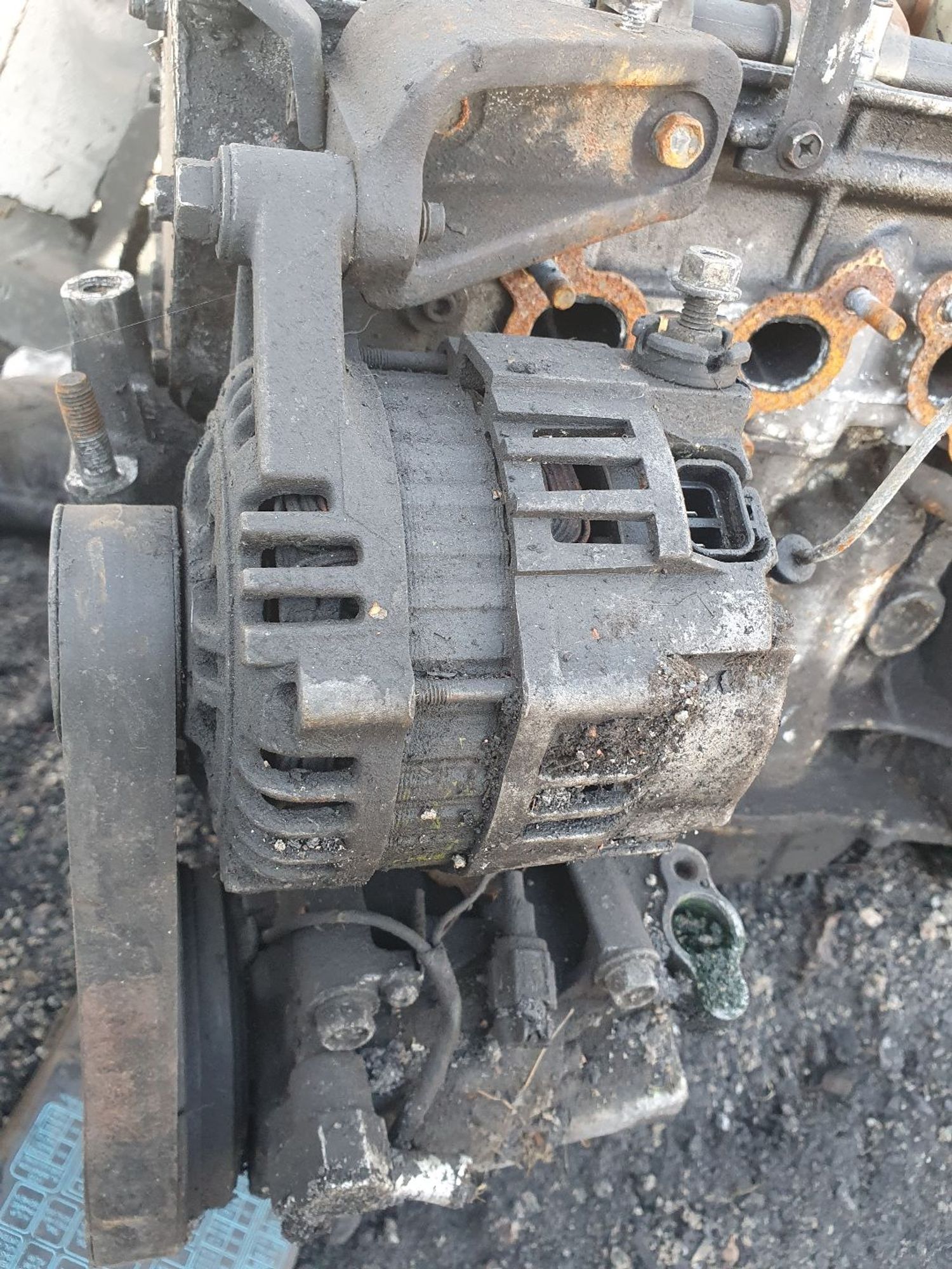 https://ycs.partsauto.market/partsauto-images/thmbs/userImages/7ed63c96fe685f431889ec34ef8f13b8/part/3257a821-5197-4960-840a-514e5184be6d_1777541586632.jpg