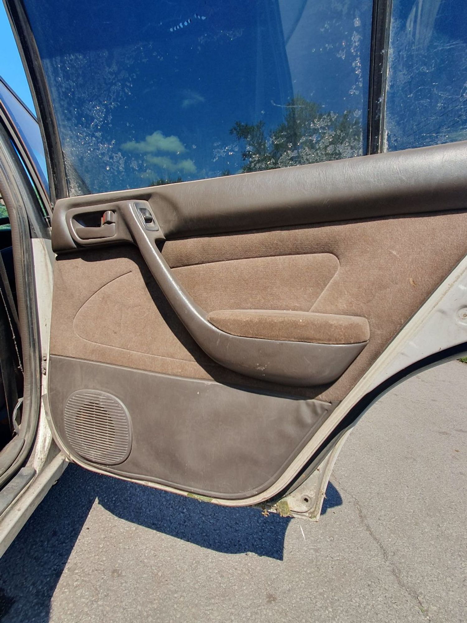 https://ycs.partsauto.market/partsauto-images/thmbs/userImages/7ed63c96fe685f431889ec34ef8f13b8/part/336e84a5-24e4-4134-ad91-3ee2f3117f4f_1786778703214.jpg