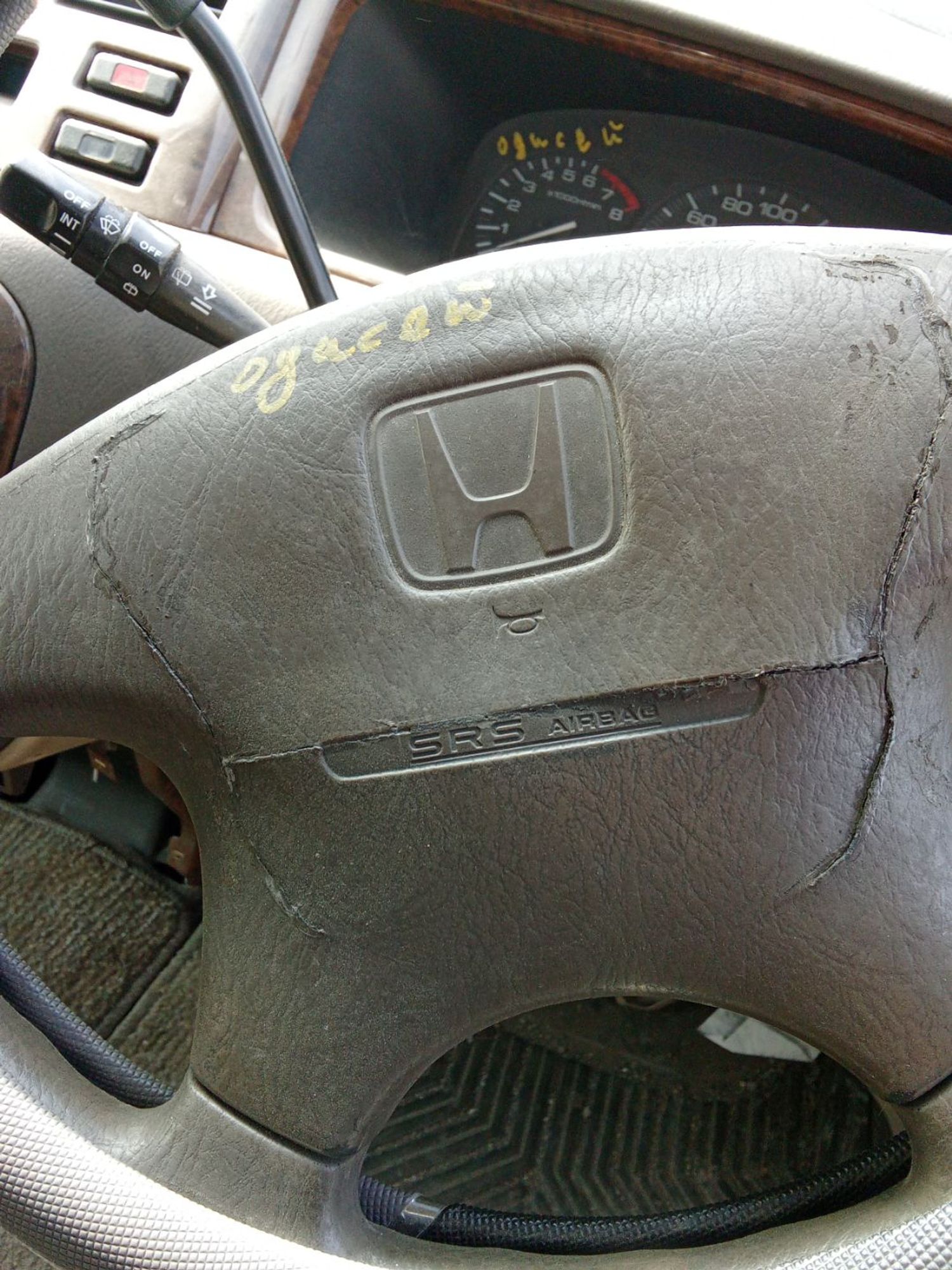 https://ycs.partsauto.market/partsauto-images/thmbs/userImages/7ed63c96fe685f431889ec34ef8f13b8/part/369fe638-50dc-4d56-9166-828feaa88c02_1778037655163.jpg