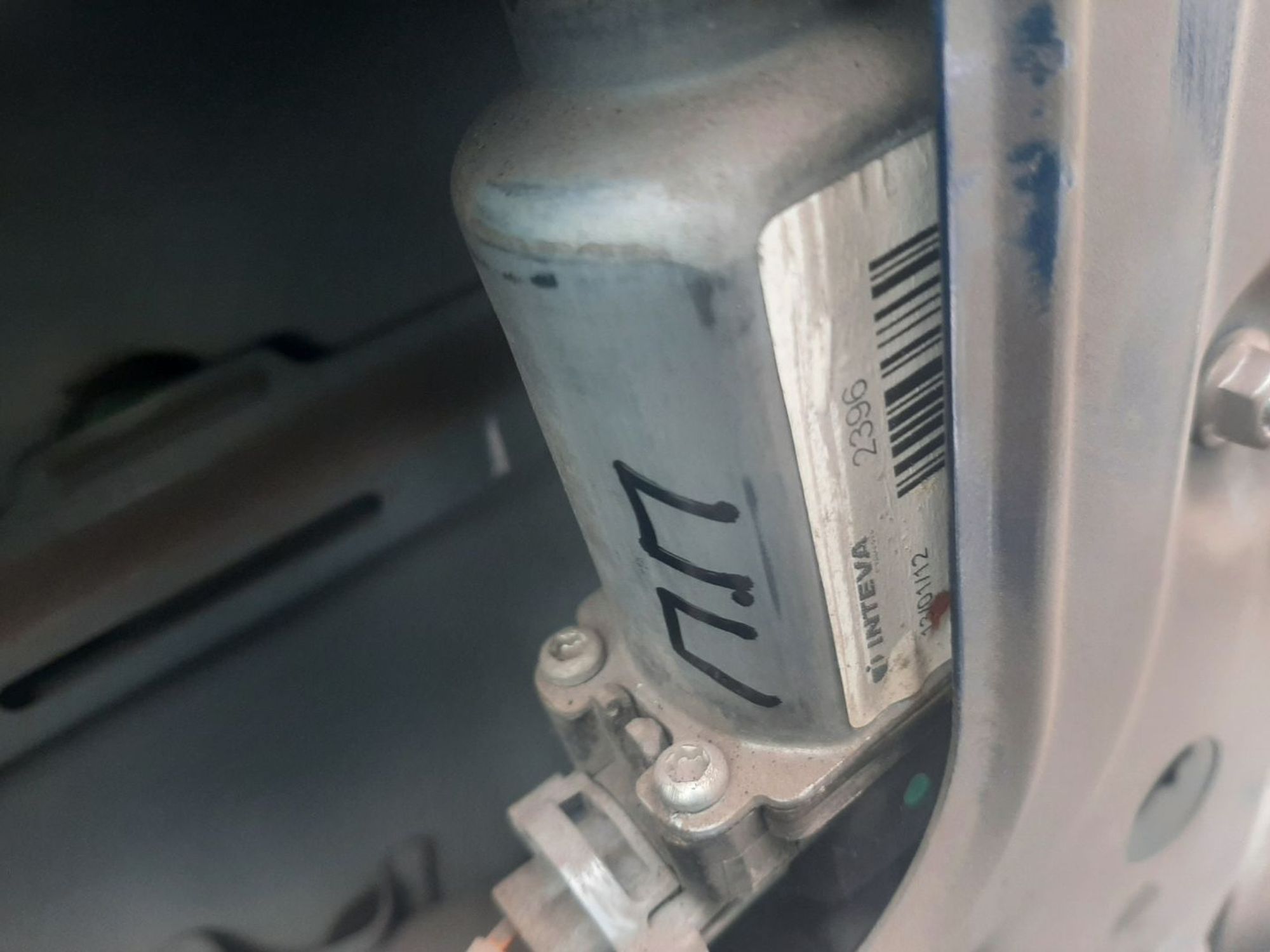 https://ycs.partsauto.market/partsauto-images/thmbs/userImages/7ed63c96fe685f431889ec34ef8f13b8/part/36c75bf6-bd2c-426c-9d33-a8c83c2d680a_1774345815386.jpg