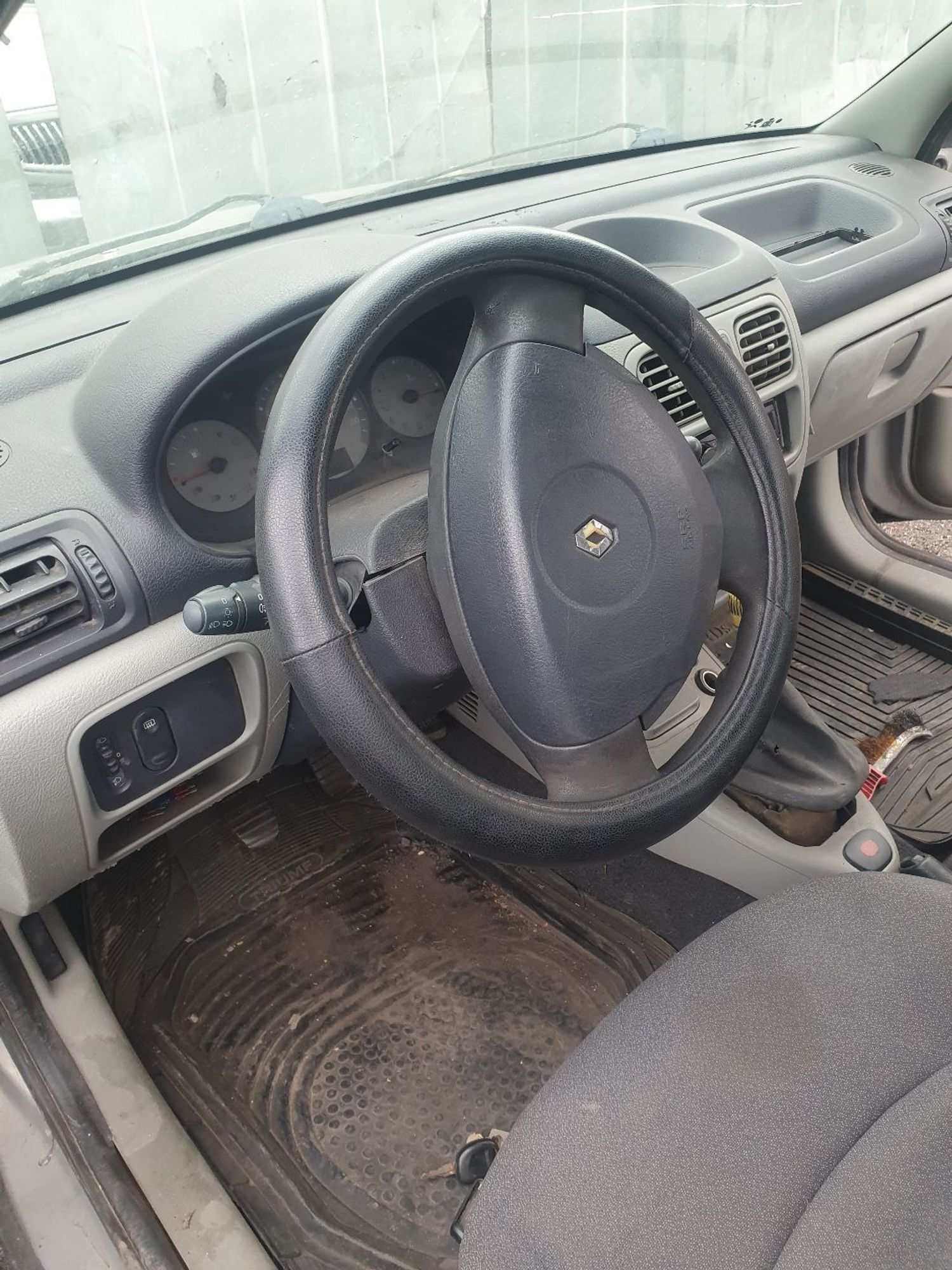 https://ycs.partsauto.market/partsauto-images/thmbs/userImages/7ed63c96fe685f431889ec34ef8f13b8/part/385cb198-d84b-4b4b-aa73-3d257997558a_1786336061458.jpg