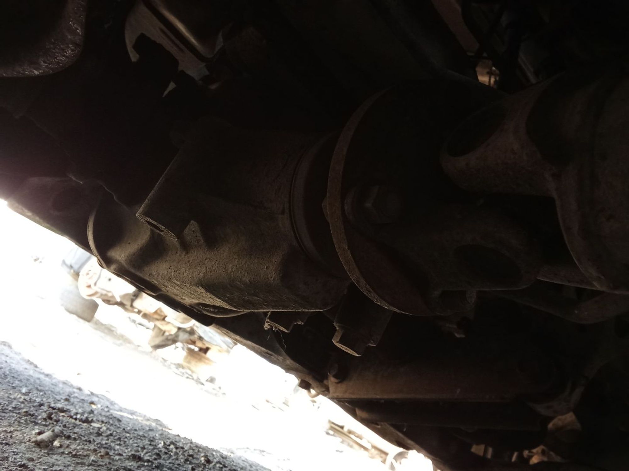 https://ycs.partsauto.market/partsauto-images/thmbs/userImages/7ed63c96fe685f431889ec34ef8f13b8/part/3abd2f03-6393-4053-b576-97ab6e56dca3_1778725702938.jpg