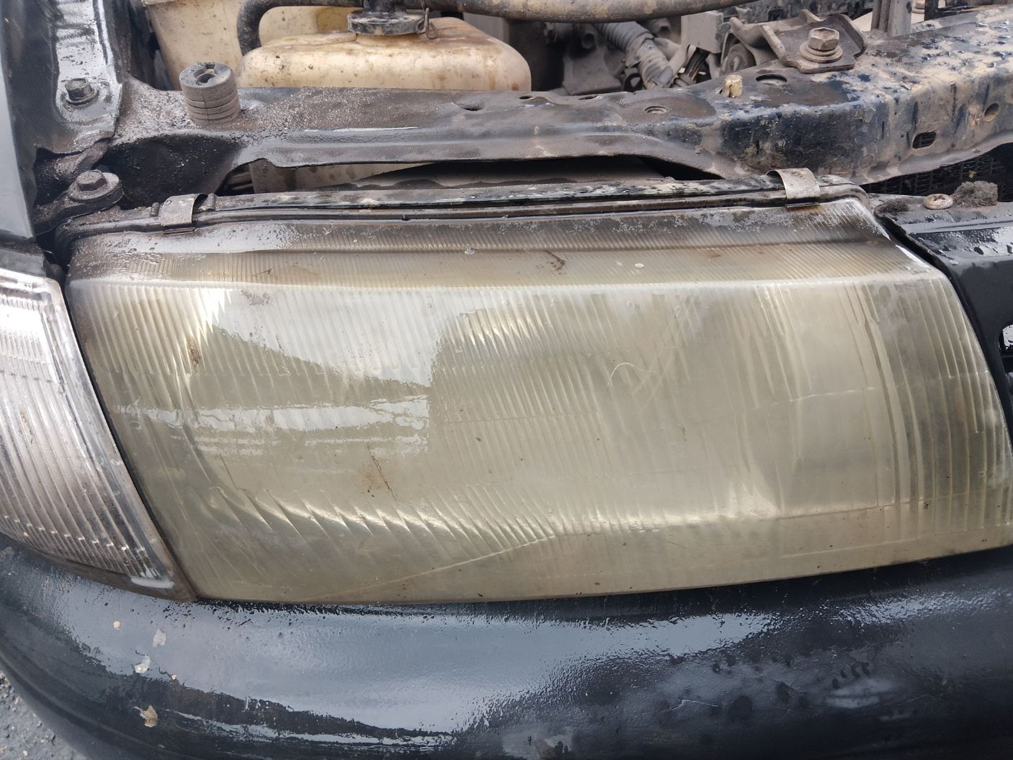 https://ycs.partsauto.market/partsauto-images/thmbs/userImages/7ed63c96fe685f431889ec34ef8f13b8/part/3b6413ea-b312-4d02-a886-74c1c710b441_1785228438653.jpg