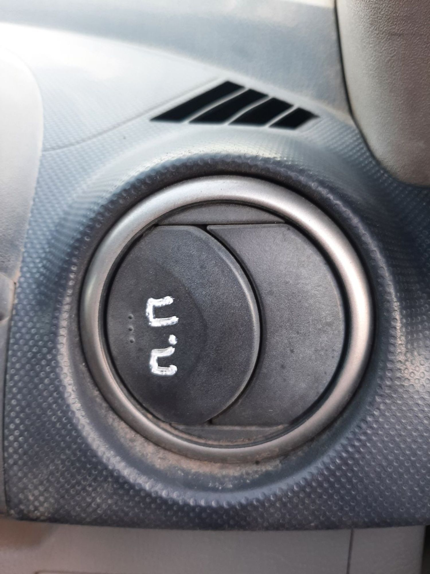 https://ycs.partsauto.market/partsauto-images/thmbs/userImages/7ed63c96fe685f431889ec34ef8f13b8/part/3c6b786a-332e-4e4e-aba2-9b57e1dd469f_1775735839341.jpg
