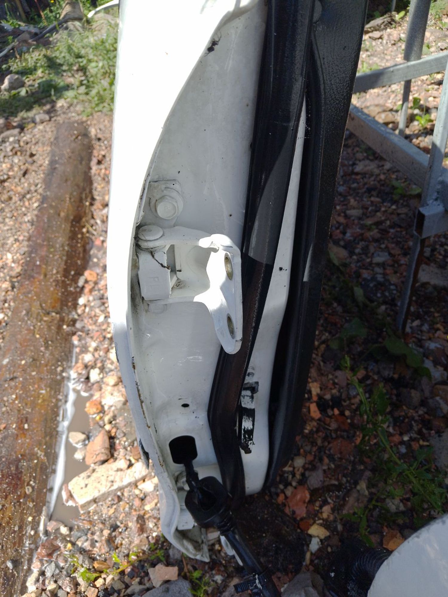 https://ycs.partsauto.market/partsauto-images/thmbs/userImages/7ed63c96fe685f431889ec34ef8f13b8/part/3c7c0ccd-4c92-4a40-8c0b-26337e76ca3e_1786512670503.jpg