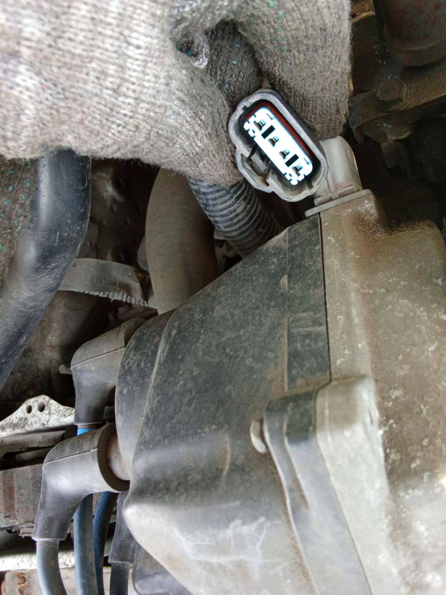https://ycs.partsauto.market/partsauto-images/thmbs/userImages/7ed63c96fe685f431889ec34ef8f13b8/part/3ce3d57d-508e-48a7-a077-f867311cb58b_1777955660427.jpg