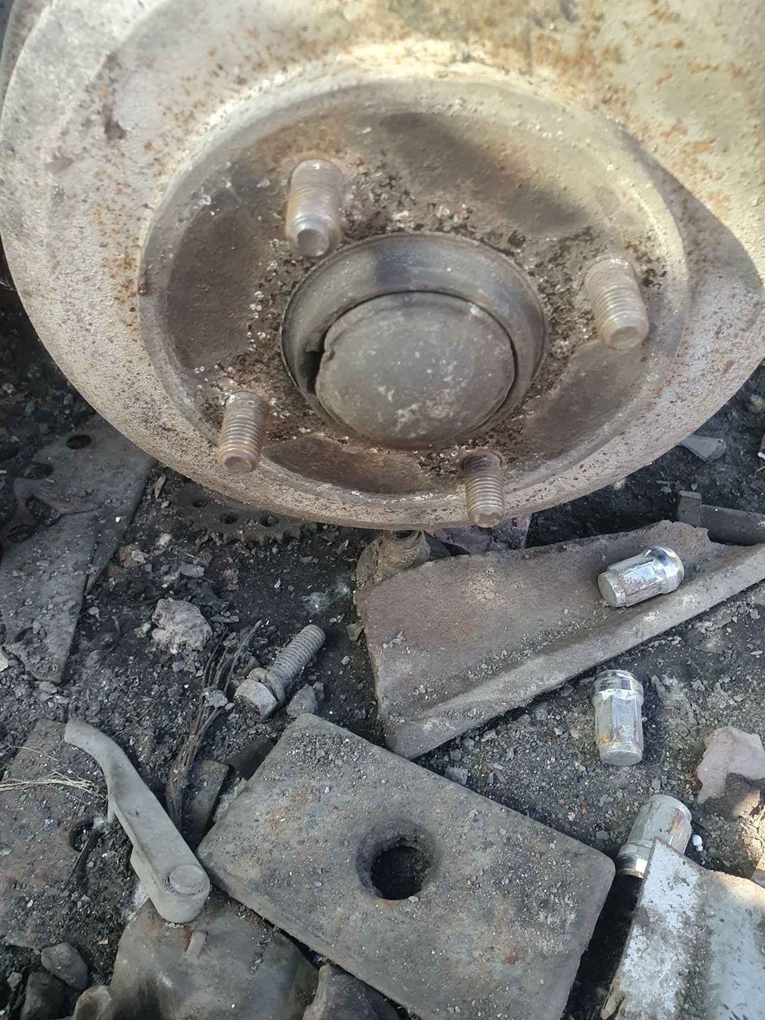 https://ycs.partsauto.market/partsauto-images/thmbs/userImages/7ed63c96fe685f431889ec34ef8f13b8/part/3d1b3c11-ed47-4292-9840-8781b67e9e70_1781863684971.jpg