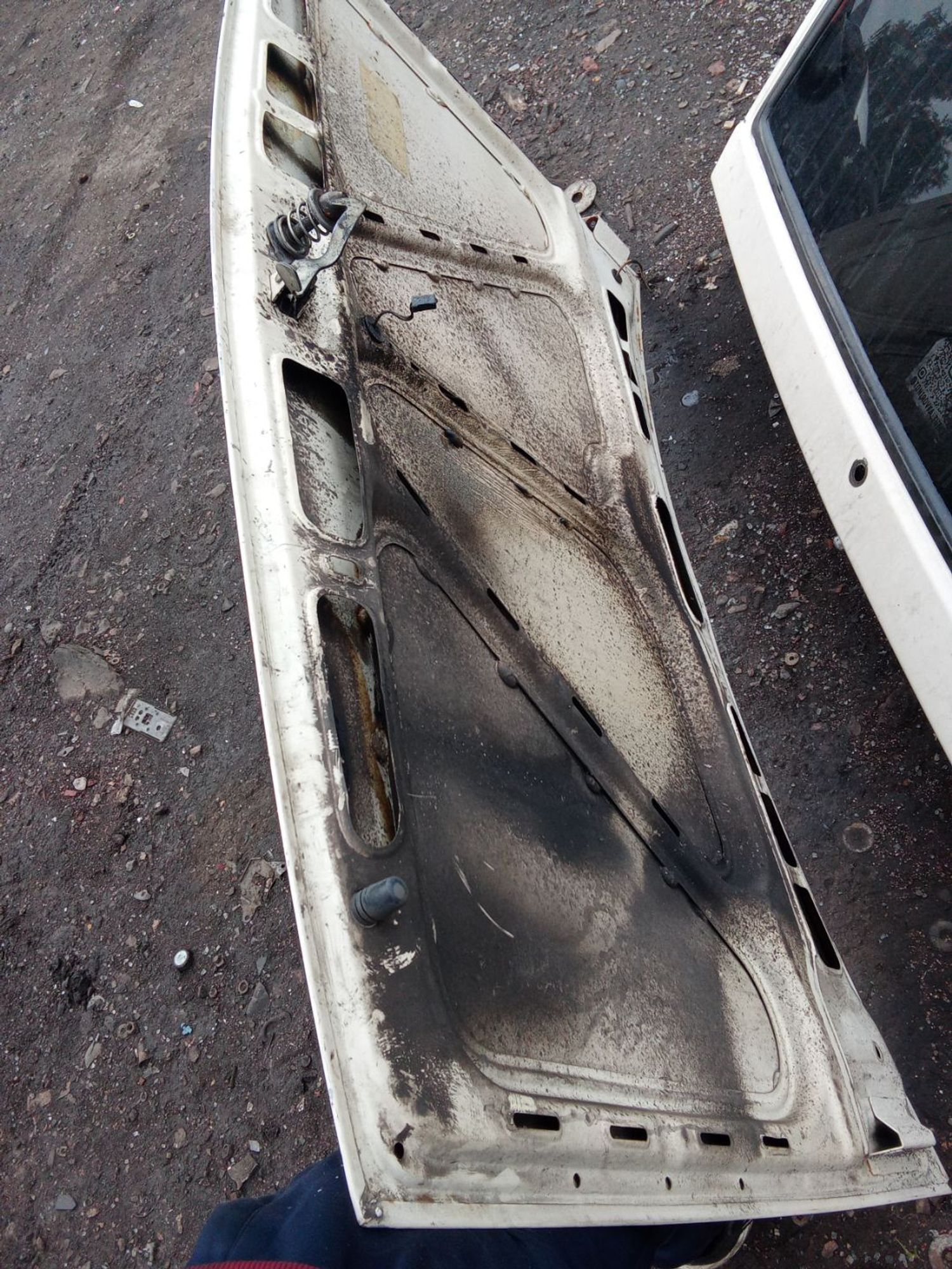 https://ycs.partsauto.market/partsauto-images/thmbs/userImages/7ed63c96fe685f431889ec34ef8f13b8/part/3d94b560-d289-4607-957a-352930aa98ad_1786244113517.jpg
