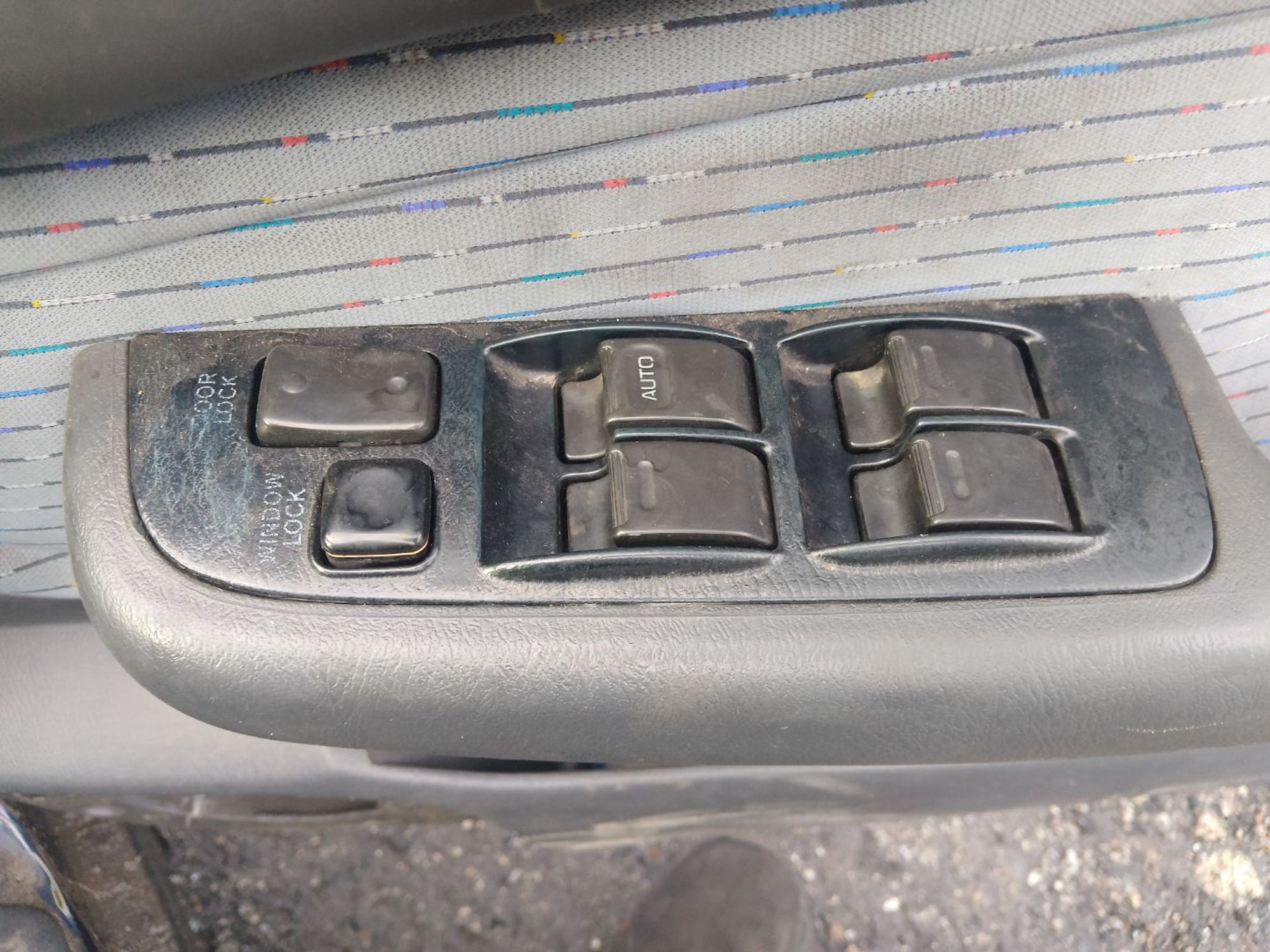 https://ycs.partsauto.market/partsauto-images/thmbs/userImages/7ed63c96fe685f431889ec34ef8f13b8/part/40e49b3d-be1d-4477-a136-af4015106e76_1785239185801.jpg