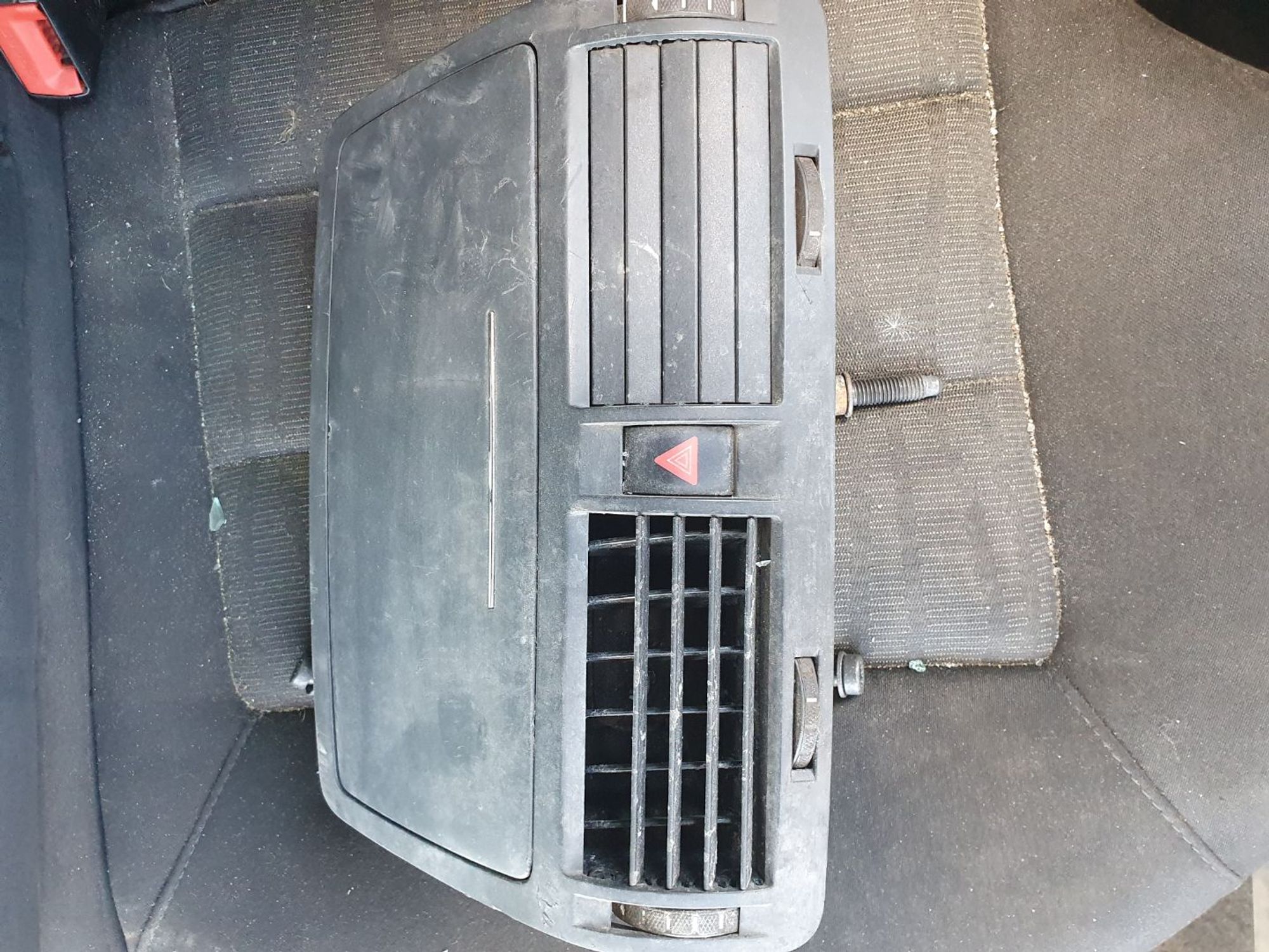 https://ycs.partsauto.market/partsauto-images/thmbs/userImages/7ed63c96fe685f431889ec34ef8f13b8/part/41457a57-21f2-48ba-be32-c7d49dc099c5_1779177246178.jpg