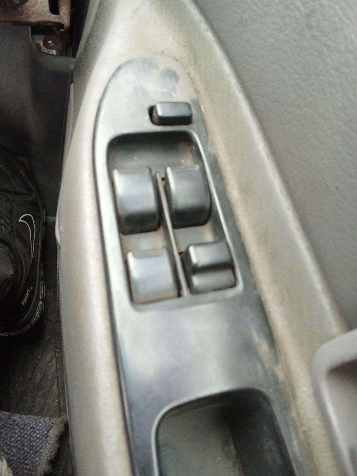 https://ycs.partsauto.market/partsauto-images/thmbs/userImages/7ed63c96fe685f431889ec34ef8f13b8/part/42223282-9d21-4f64-817f-6e07273dbf27_1778392621629.jpg