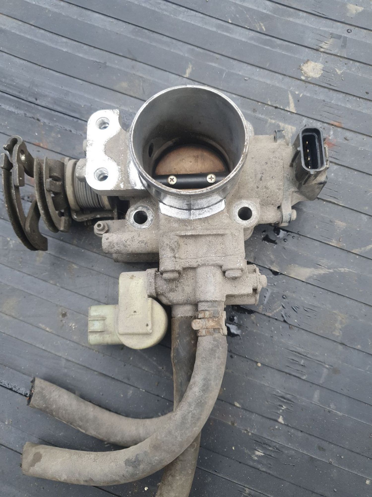 https://ycs.partsauto.market/partsauto-images/thmbs/userImages/7ed63c96fe685f431889ec34ef8f13b8/part/43ac6c94-fa66-4447-8480-f05056988375_1778827082569.jpg