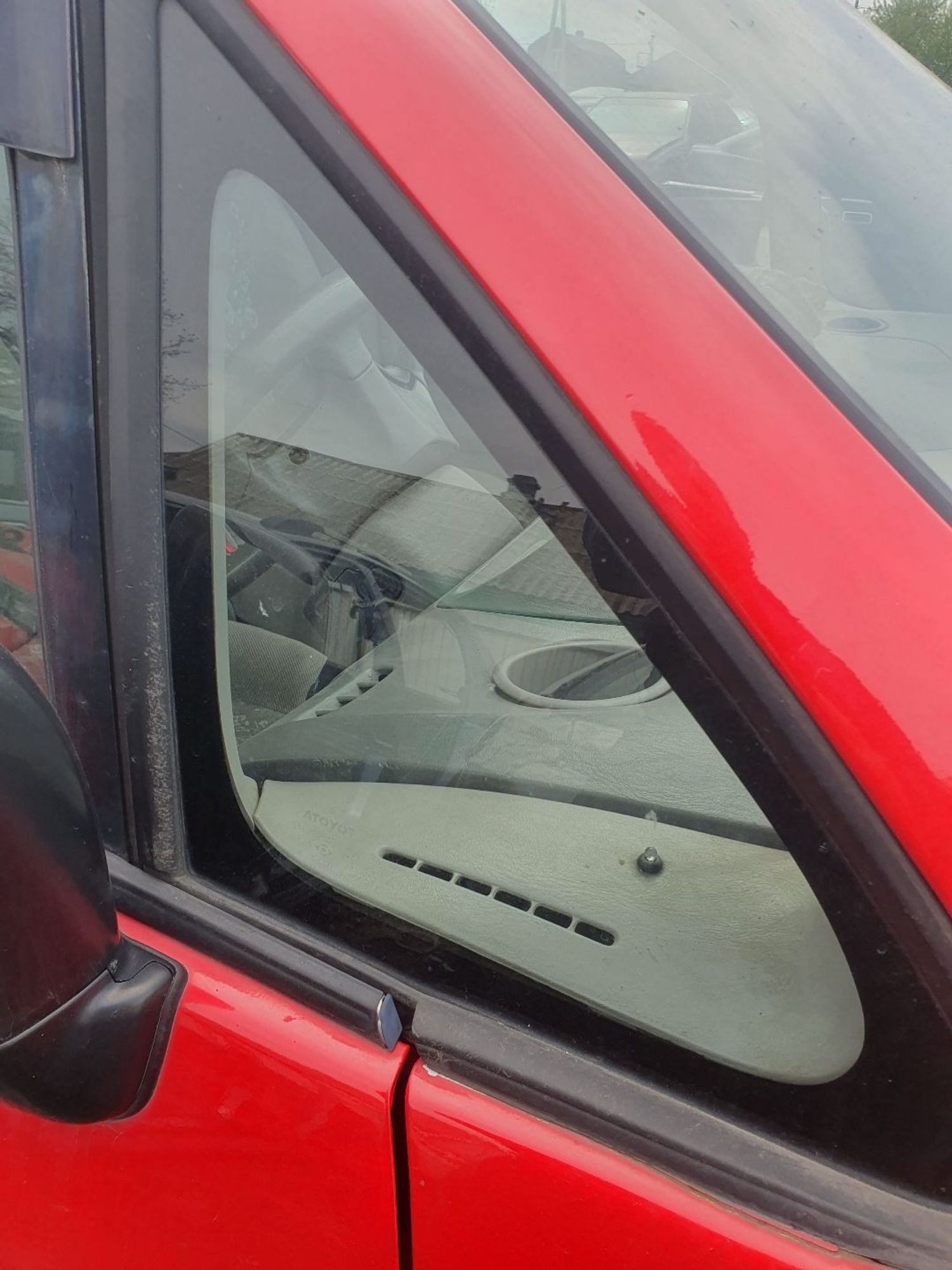 https://ycs.partsauto.market/partsauto-images/thmbs/userImages/7ed63c96fe685f431889ec34ef8f13b8/part/4407f2ab-c295-4248-b996-ae41060e77dc_1779347417567.jpg
