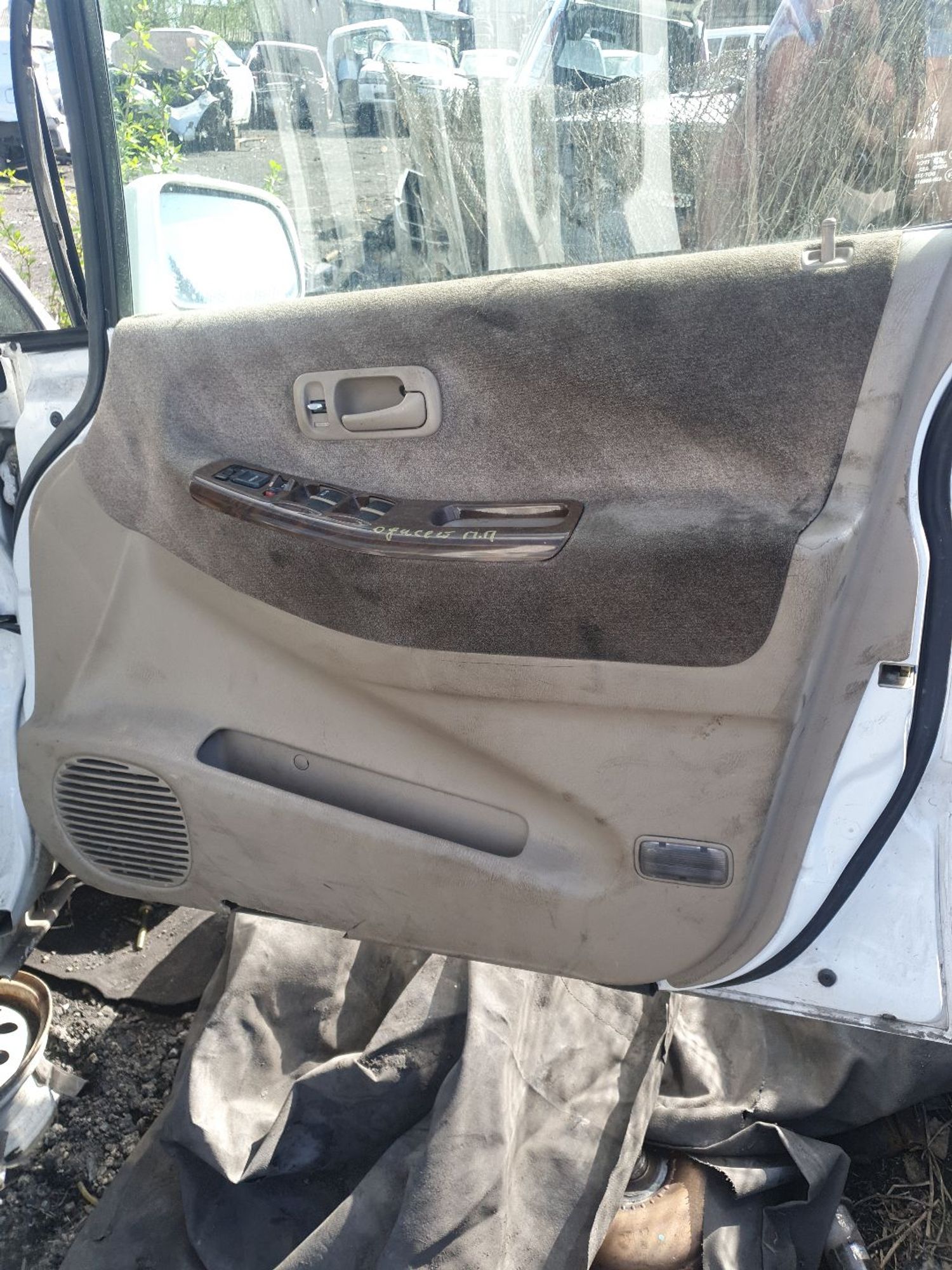 https://ycs.partsauto.market/partsauto-images/thmbs/userImages/7ed63c96fe685f431889ec34ef8f13b8/part/4521b0ee-0507-4b8e-85b2-3180ccd37510_1778316348180.jpg