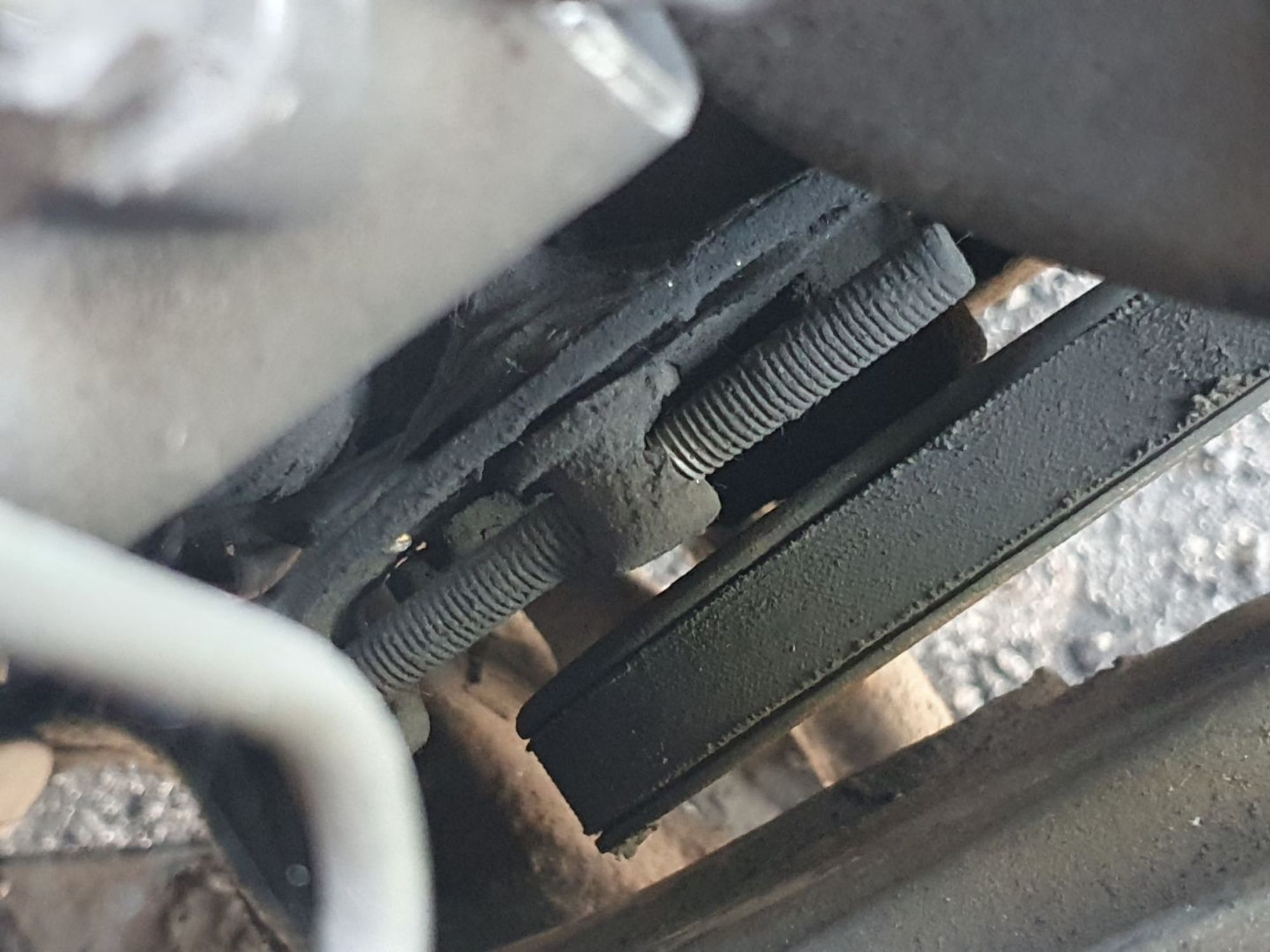 https://ycs.partsauto.market/partsauto-images/thmbs/userImages/7ed63c96fe685f431889ec34ef8f13b8/part/470e7da6-93a2-4a42-9bc5-e482b7900b2f_1779864800171.jpg