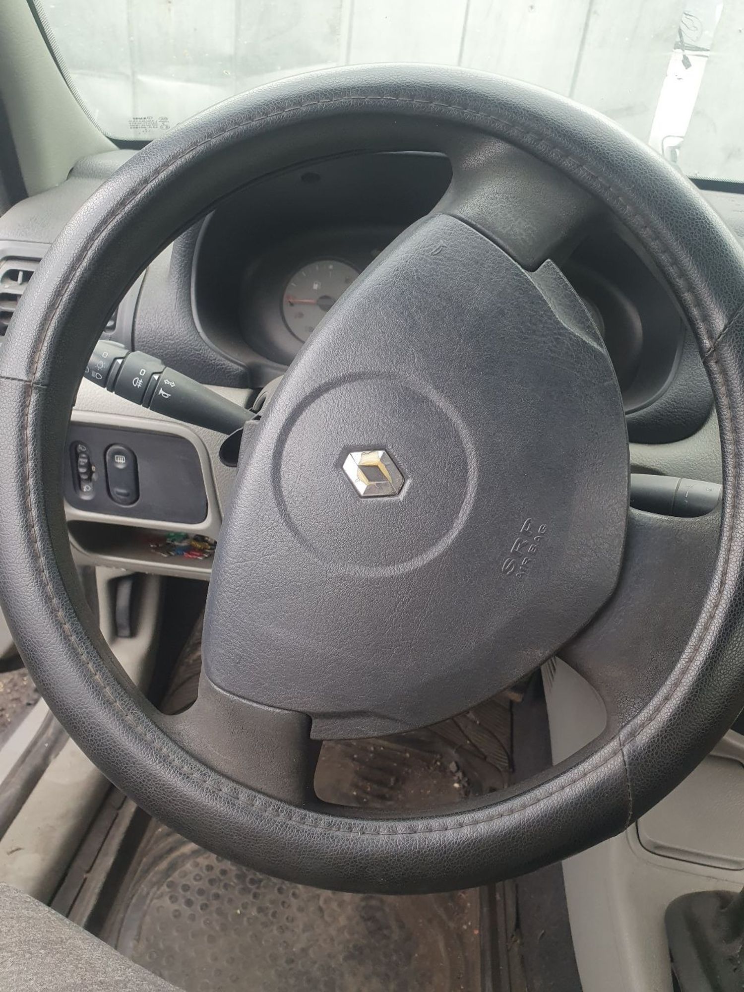 https://ycs.partsauto.market/partsauto-images/thmbs/userImages/7ed63c96fe685f431889ec34ef8f13b8/part/491397db-0e07-41a0-8f30-52306d5ea3ae_1786336025699.jpg