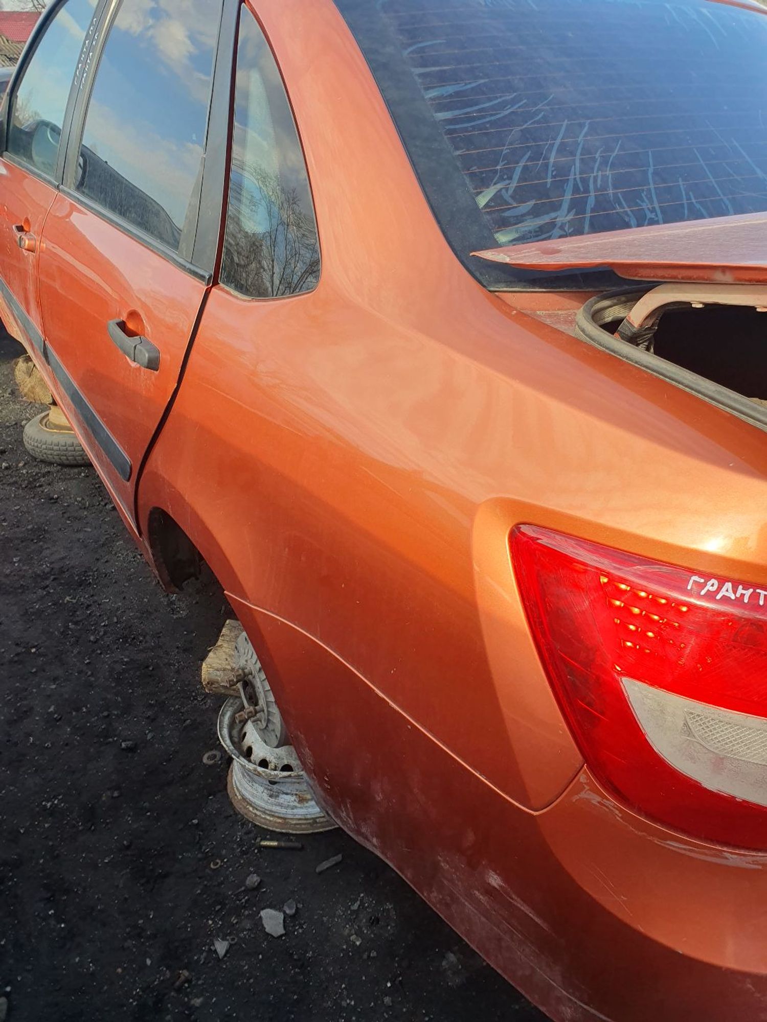 https://ycs.partsauto.market/partsauto-images/thmbs/userImages/7ed63c96fe685f431889ec34ef8f13b8/part/49449f1f-a0c6-4b05-9256-04f47b690ab4_1778301441076.jpg