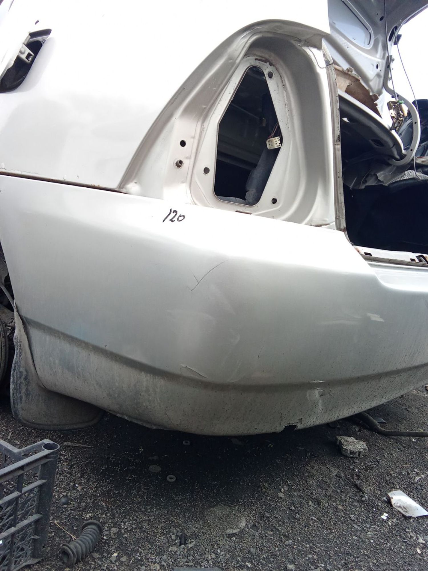 https://ycs.partsauto.market/partsauto-images/thmbs/userImages/7ed63c96fe685f431889ec34ef8f13b8/part/4957552a-5de9-4369-a52a-cfa8abefe7d9_1779769521142.jpg