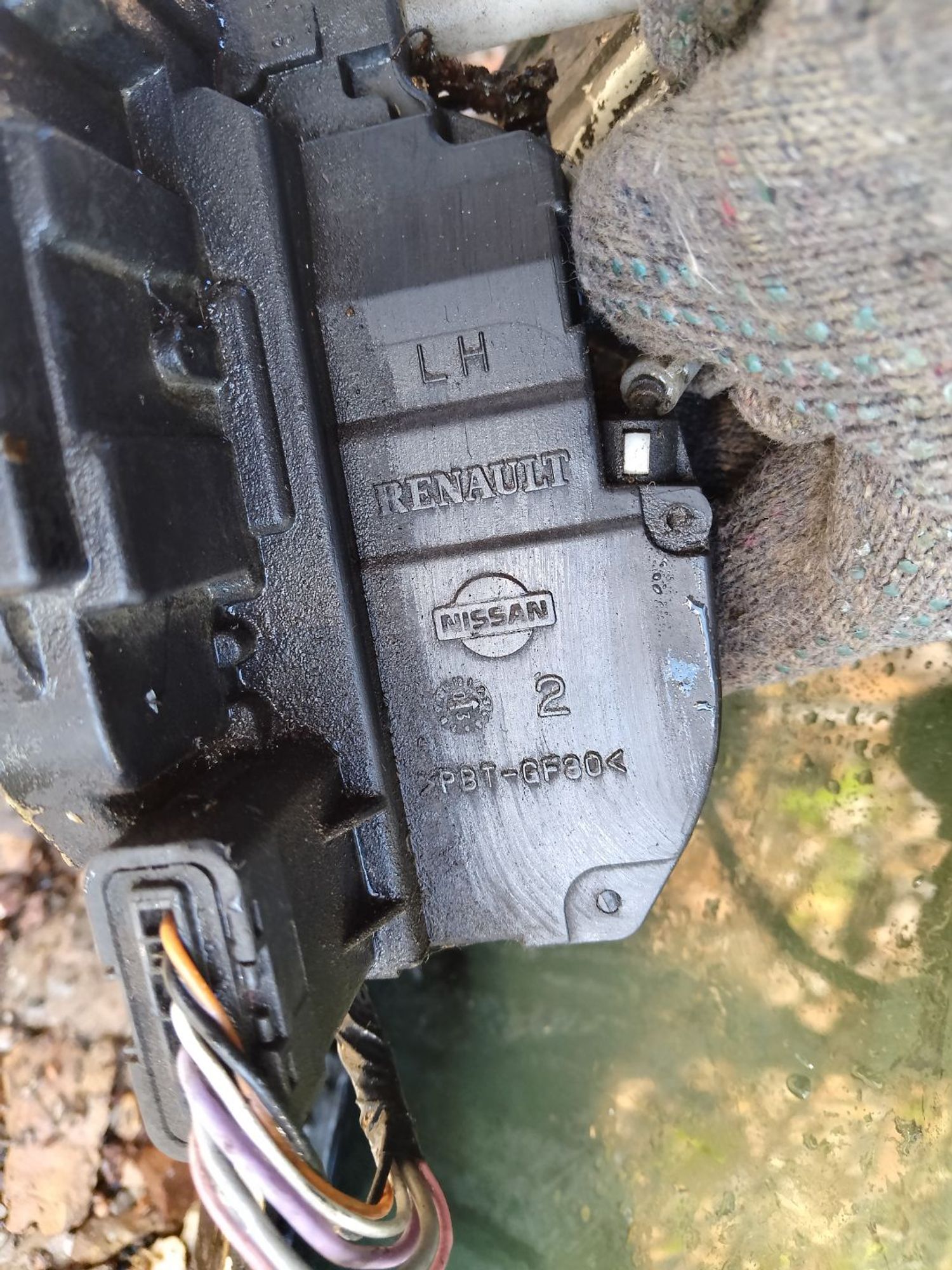 https://ycs.partsauto.market/partsauto-images/thmbs/userImages/7ed63c96fe685f431889ec34ef8f13b8/part/4a3747ad-bc2e-4990-816e-dd3678e11ed2_1786441088765.jpg