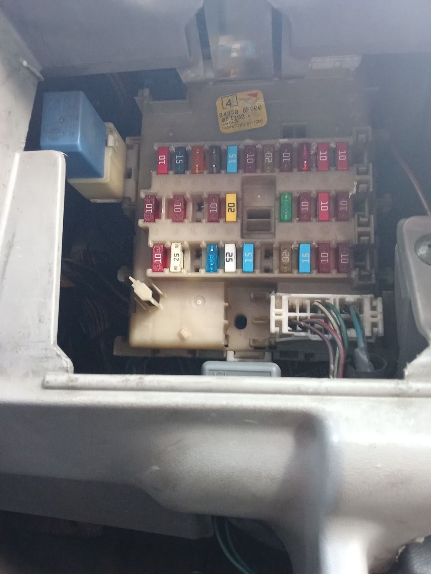 https://ycs.partsauto.market/partsauto-images/thmbs/userImages/7ed63c96fe685f431889ec34ef8f13b8/part/4a424671-f28a-4713-84ff-00a96ce97984_1780381677523.jpg